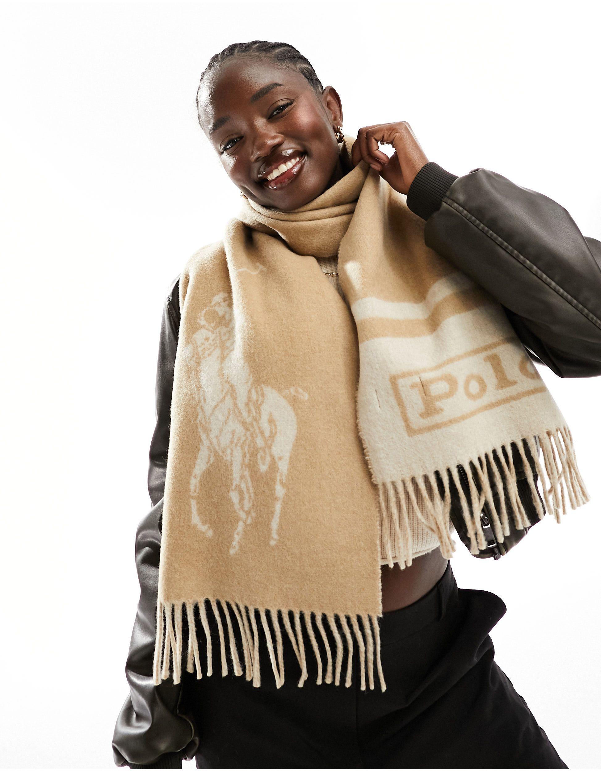 Polo top wool scarf
