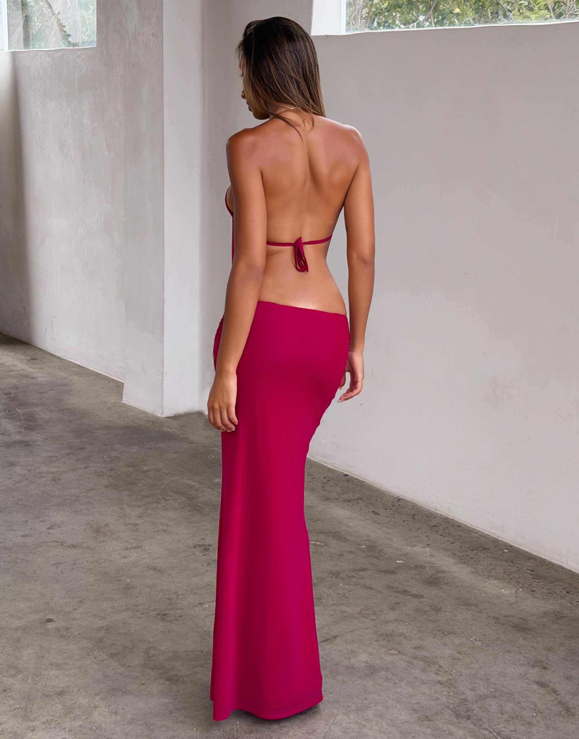 black short sleeve midi dress Twist Drape – Roland Mouret Red OFF Shoulder Sleeves Core Colors:Butterfield Patrick-0505 making it an ideal