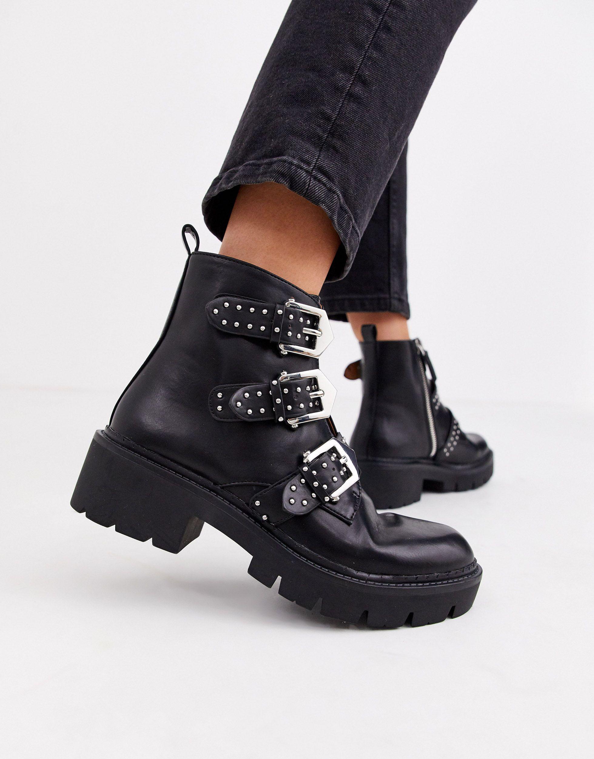 Pull&Bear Studded Multi Buckle Chunky Soled Boots in Black | Lyst