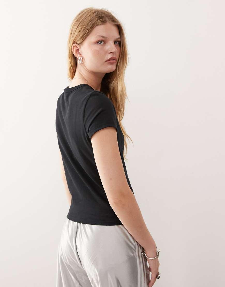 Camiseta Negra Ajustada De de Collusion de color Negro Lyst