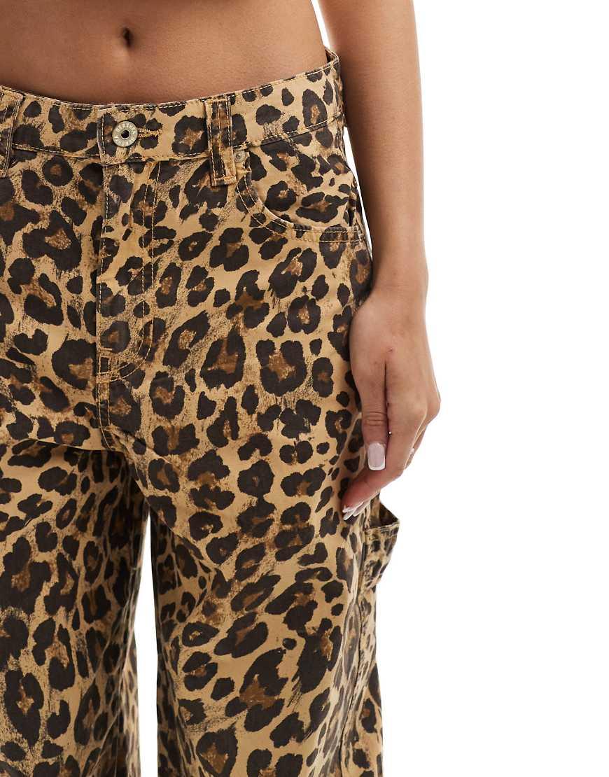 Pantaloni Leopardati di Bershka in Marrone Lyst
