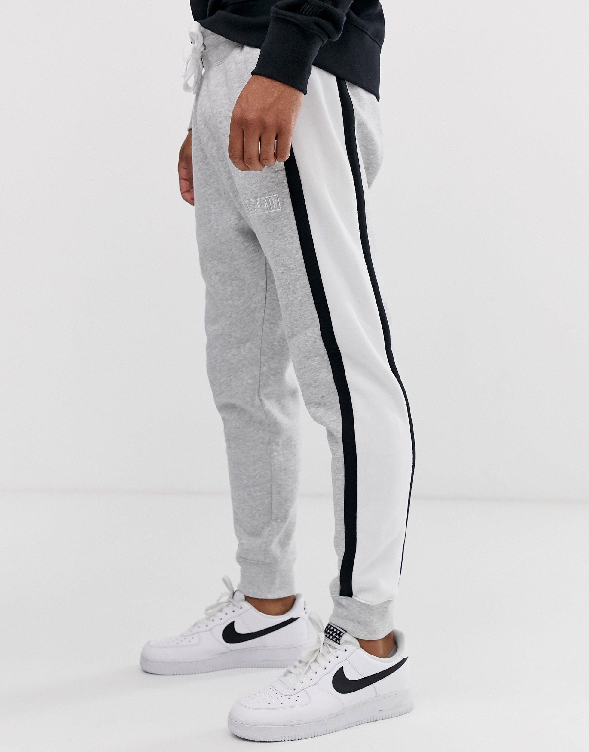 Nike Contrast Stripe Sweatpants in Gray for Men |