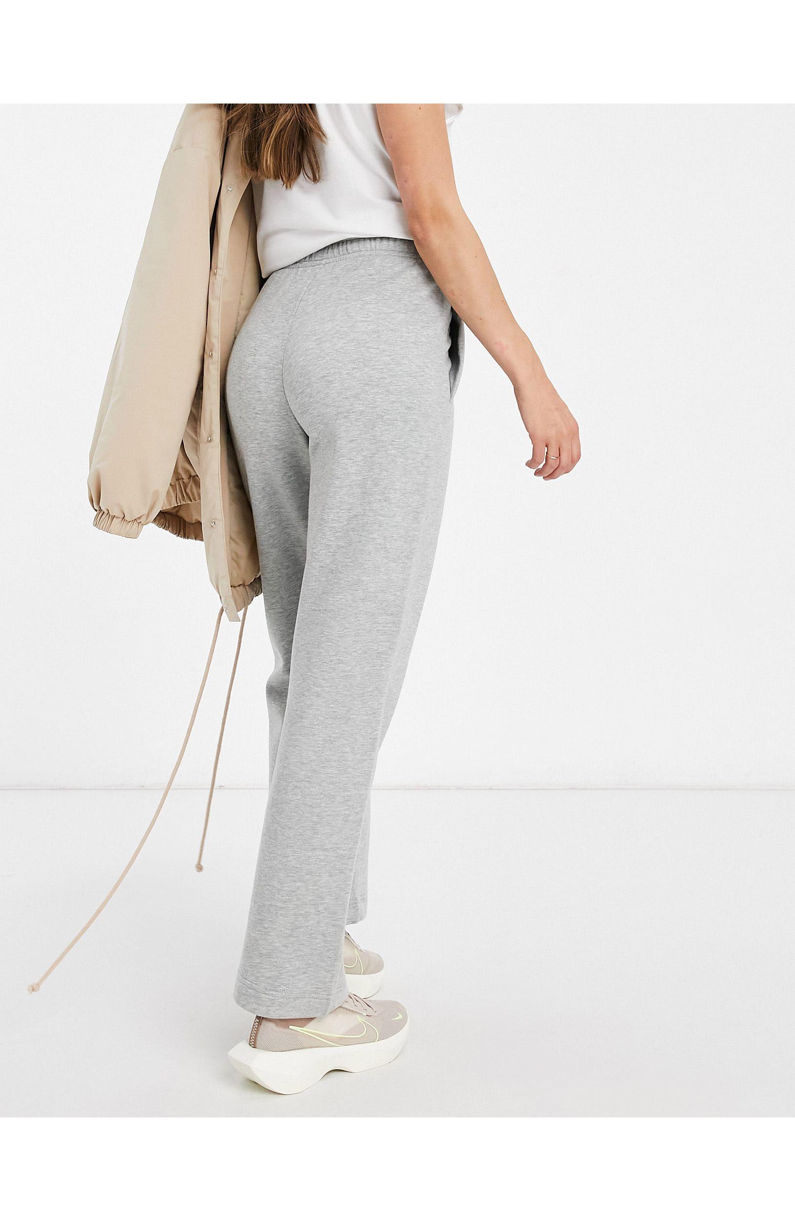 Nike Club Essentials Open Hem Sweatpants in Gray | Lyst