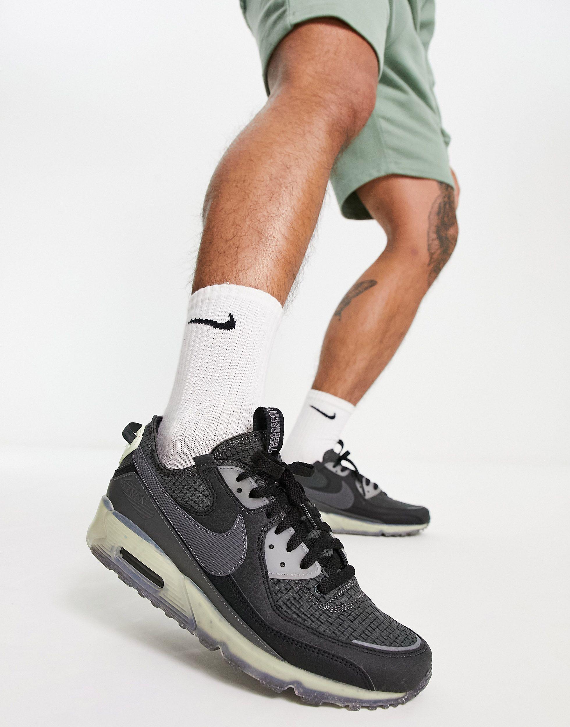 Nike Air Max 90 Terrascape Trainers in Black for Men | Lyst