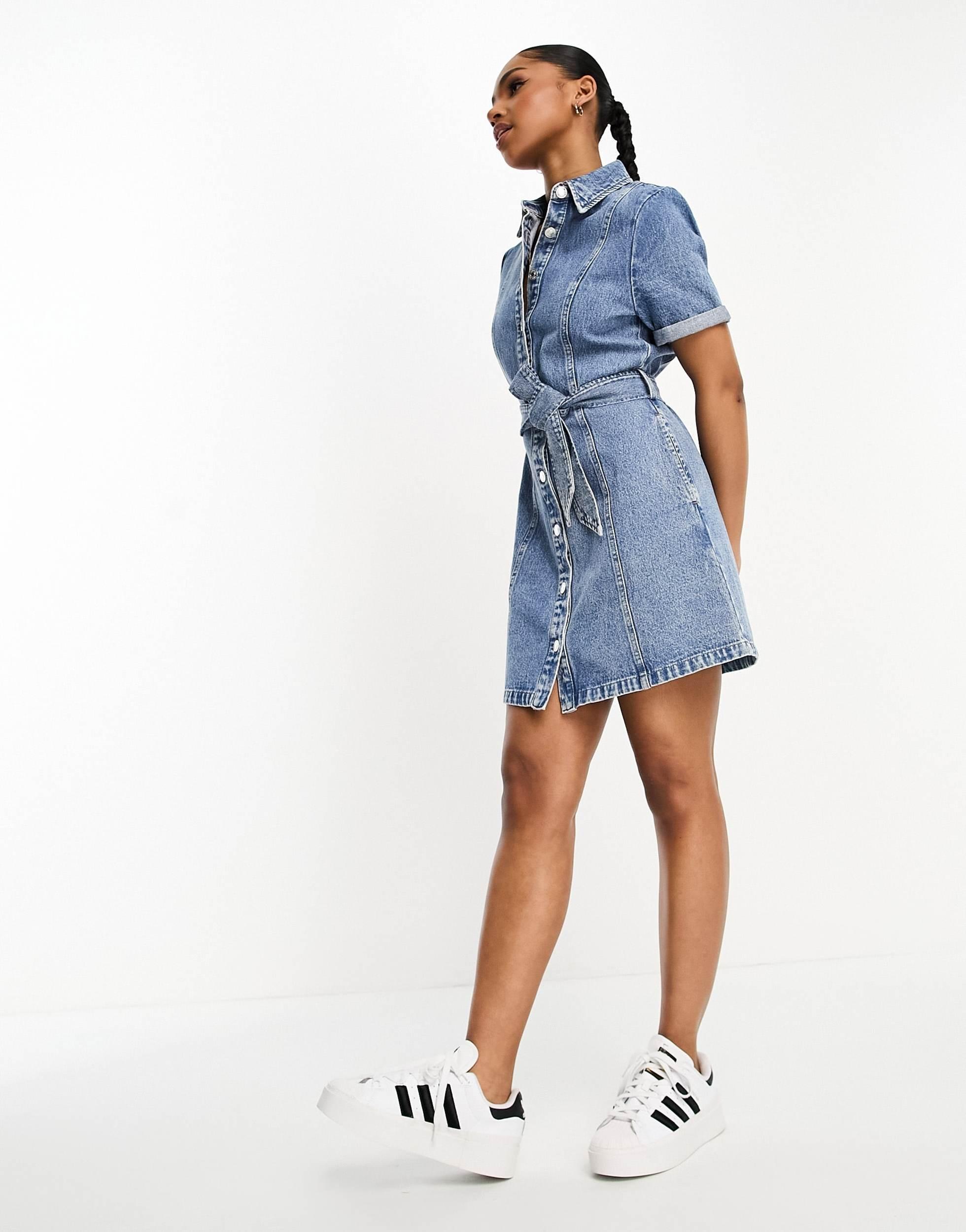Robe chemise en denim clair Stradivarius en coloris Bleu Lyst
