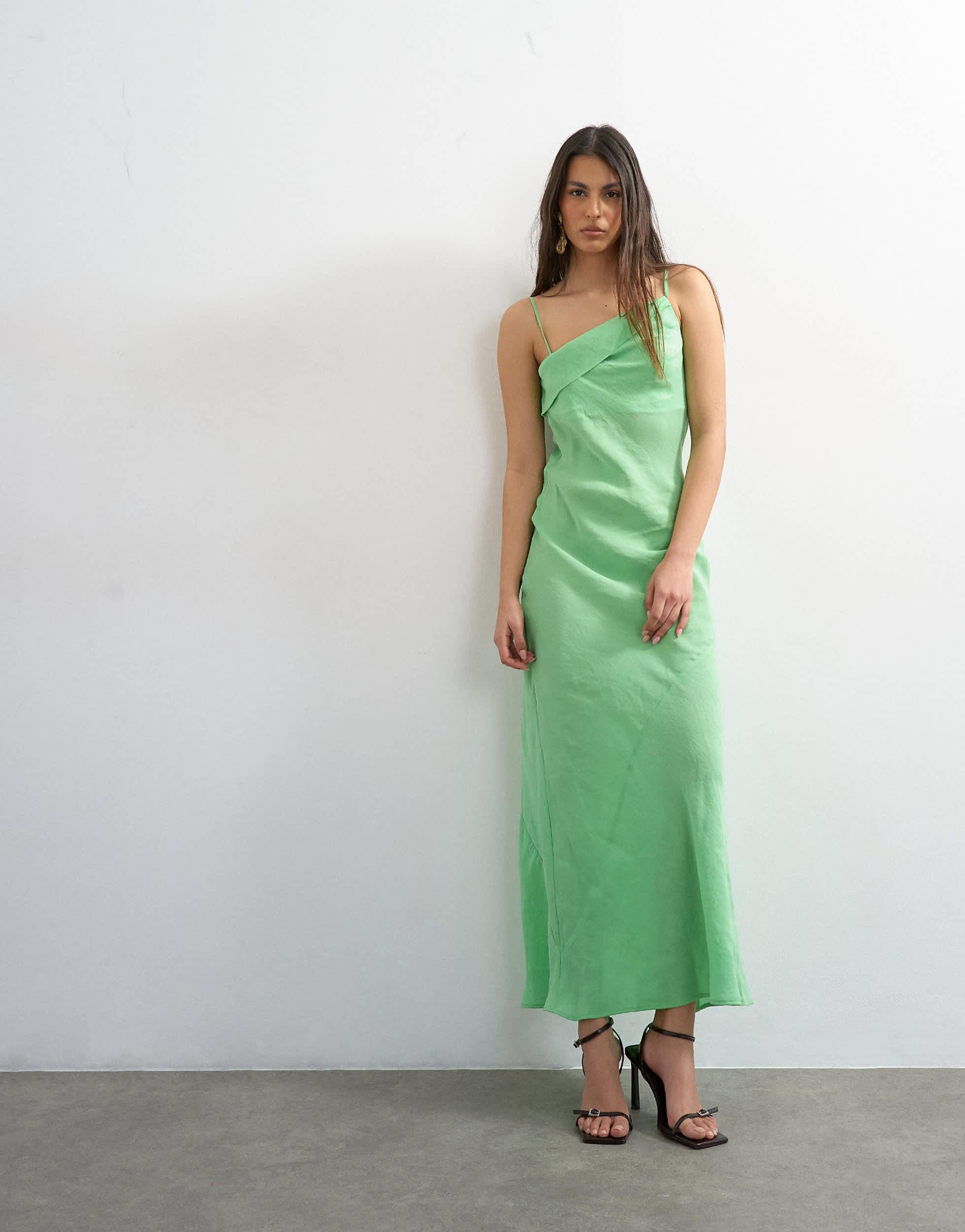 green emerald velvet dress Rent Topshop Disco Sequin Midi Dress In Bright Green main image 1