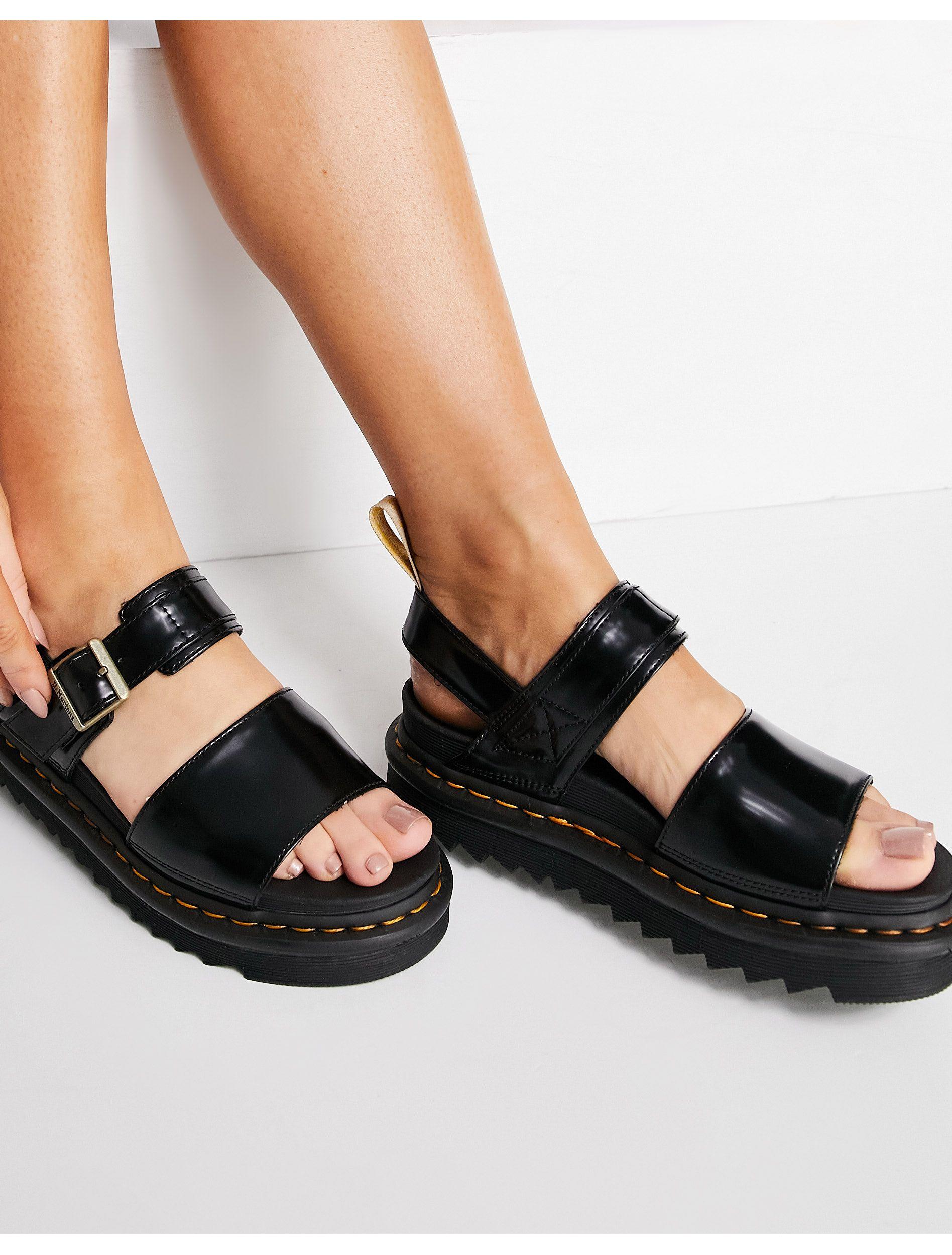 Dr. Martens Vegan Voss - Sandalen in het Zwart - Lyst