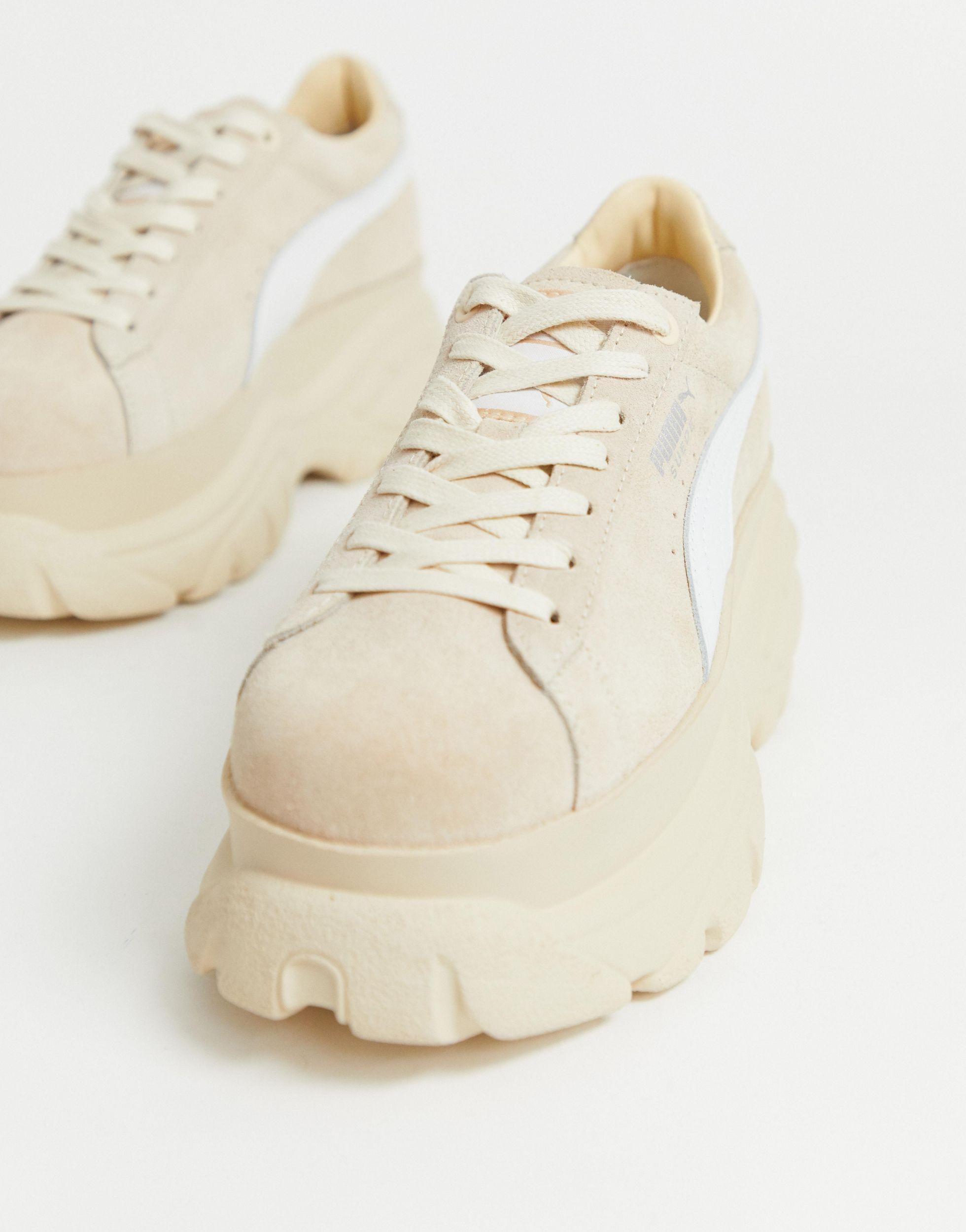 cream buffalo trainers
