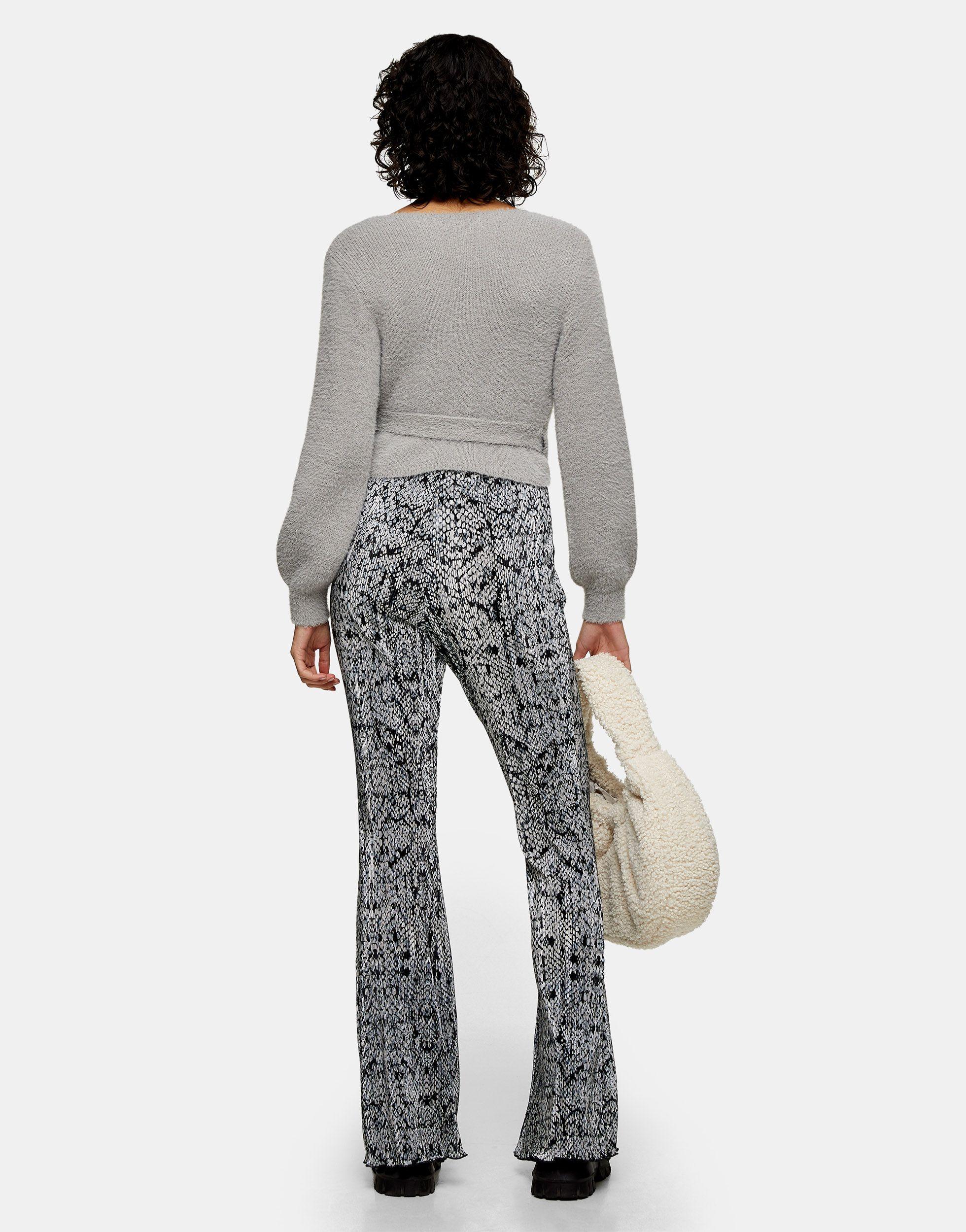 TOPSHOP Tall - Plissé Flared Broek Met Slangenprint in het Blauw | Lyst NL