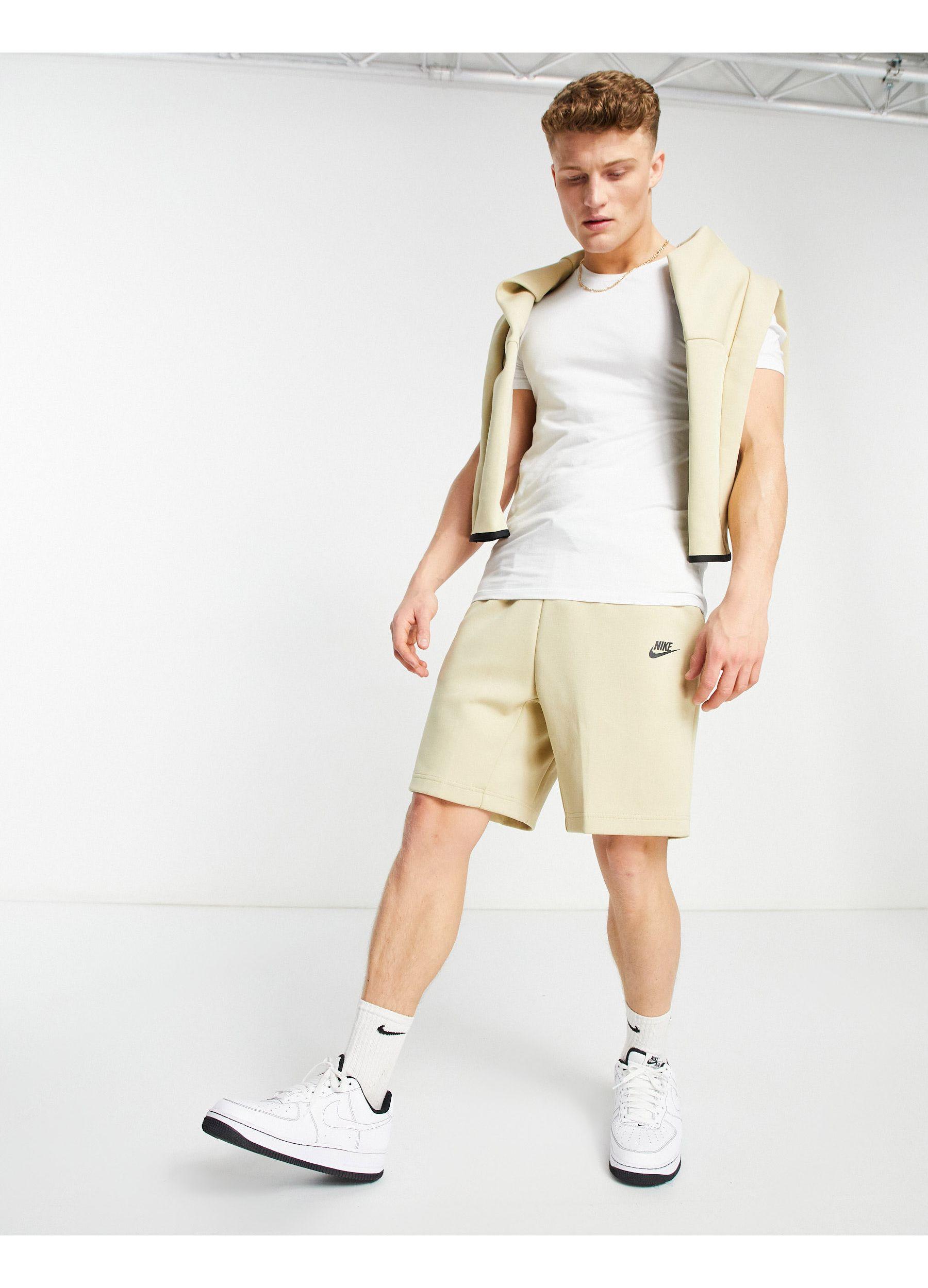 Stamboom Antecedent Pelgrim Nike Tech Fleece Shorts in Natural for Men | Lyst