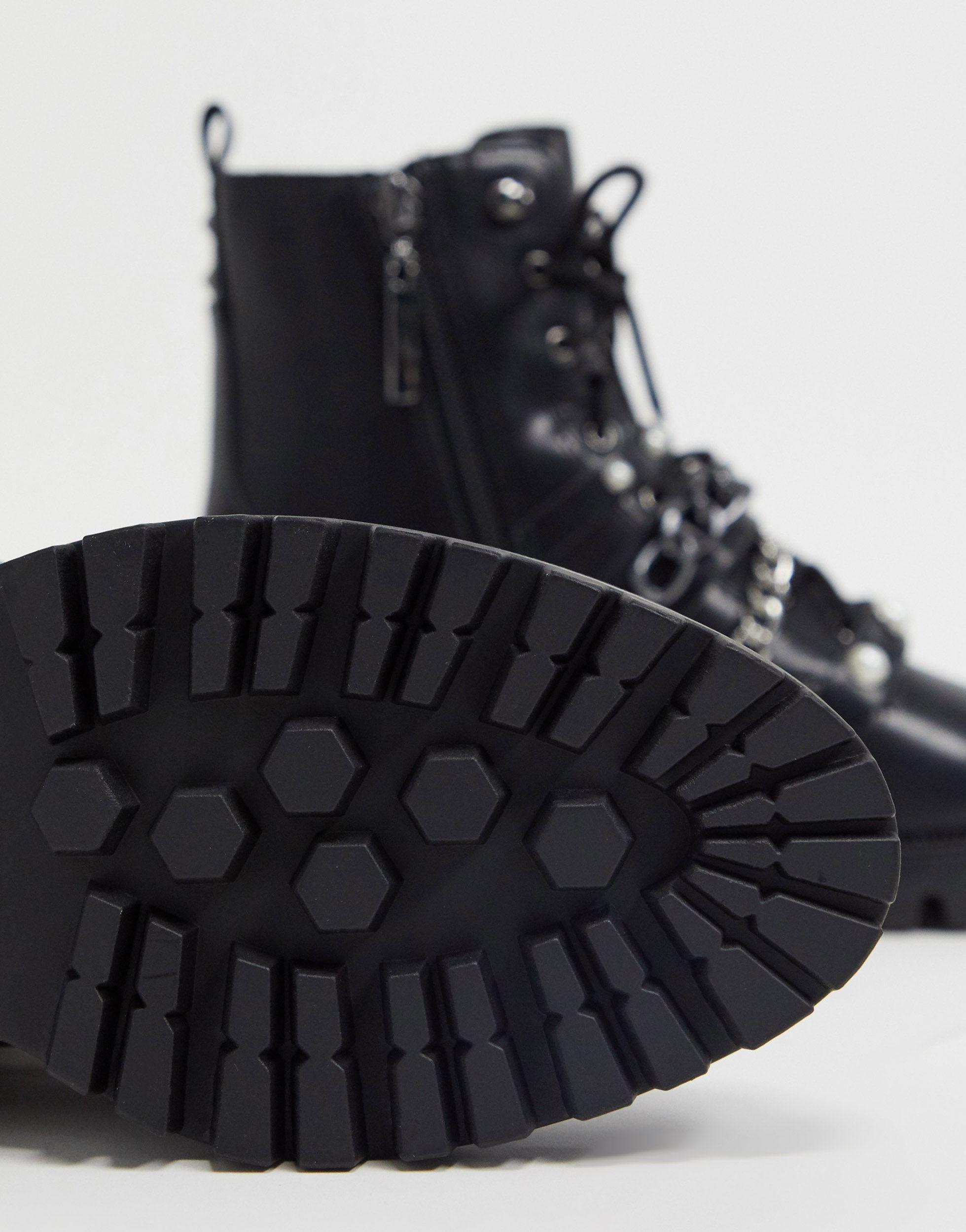 Botas negras con correa Stradivarius de color Negro | Lyst