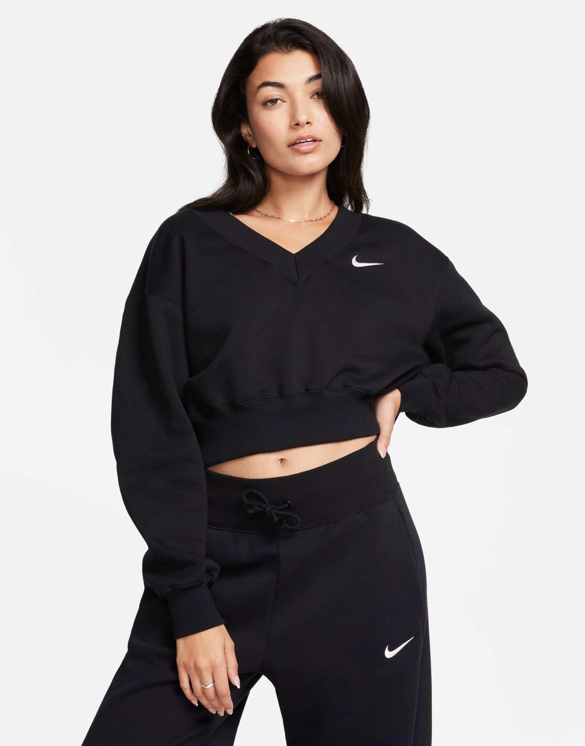 Sweat court a col v et petit logo virgule Nike en coloris Noir Lyst