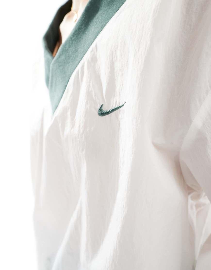 nike v neck sweatshirt
