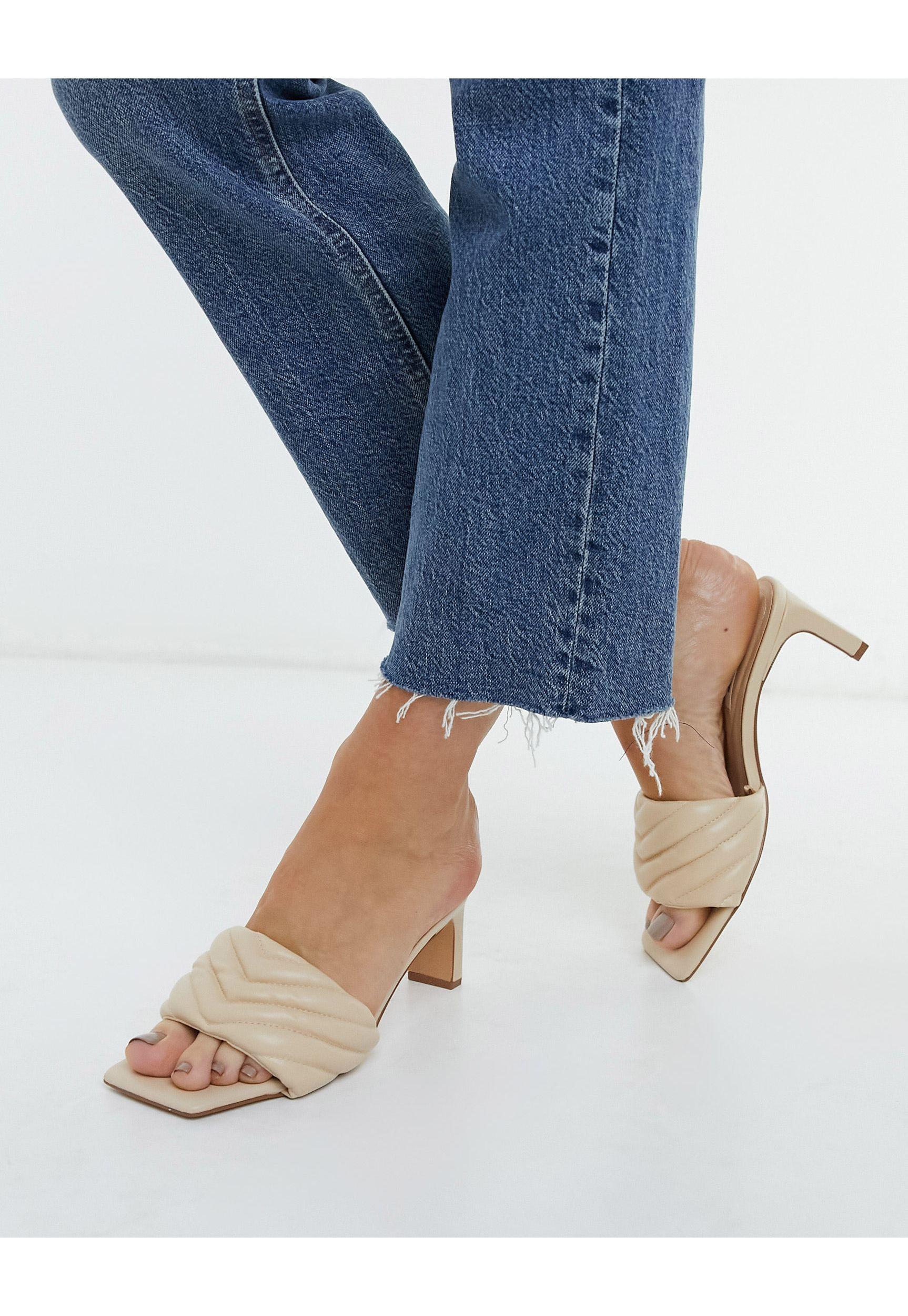 Stradivarius Quilted Mules in Natural | Lyst