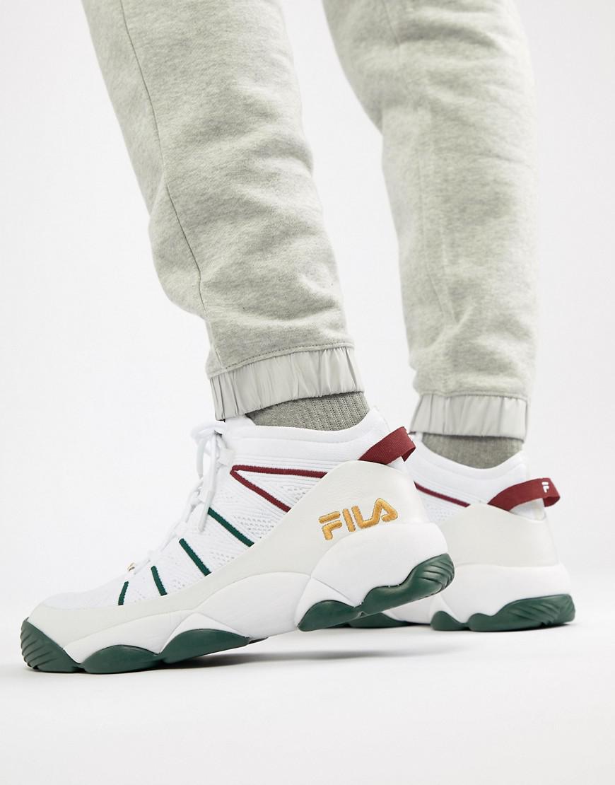 outfit with white fila shoes