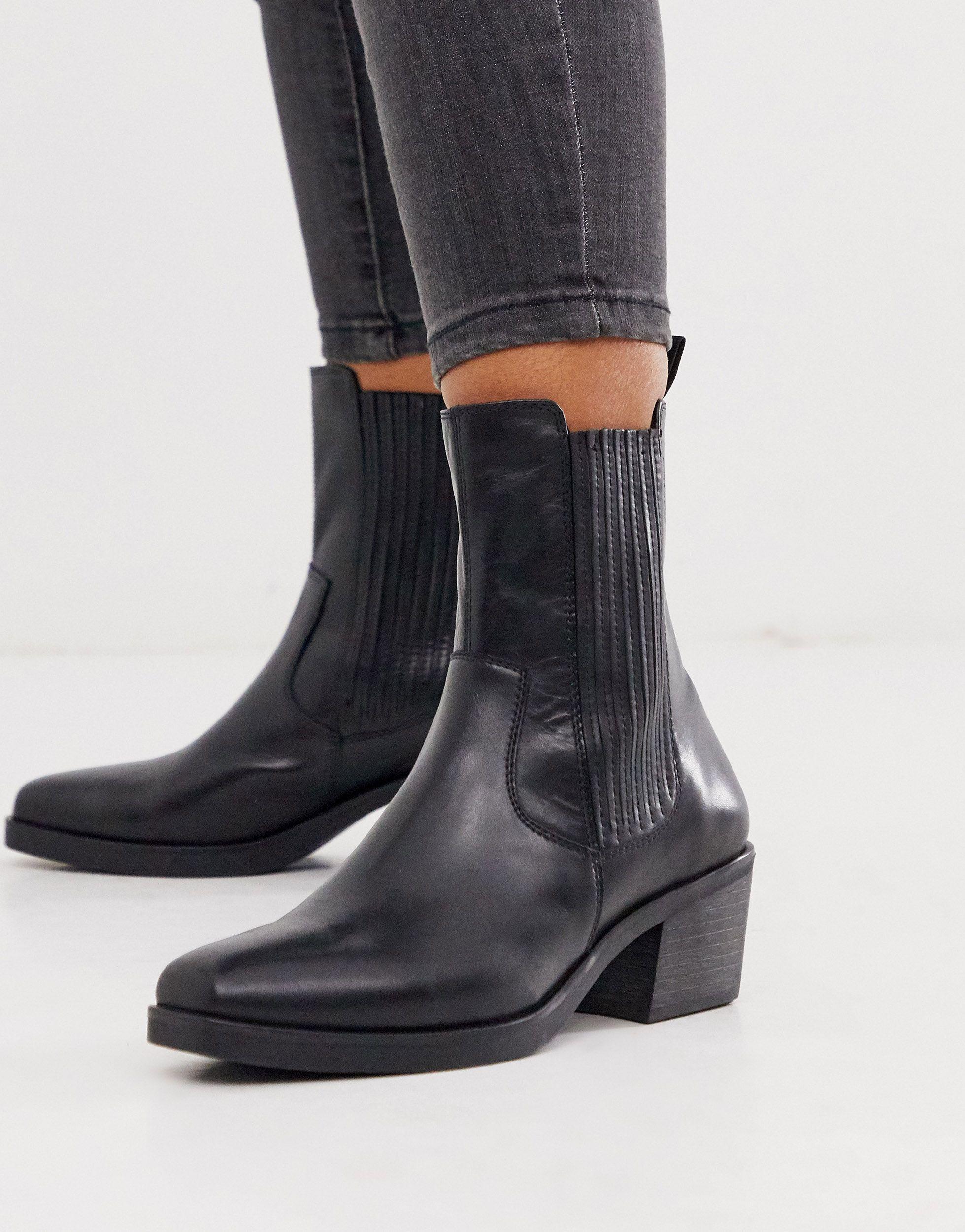 de ober Gemengd Oplossen Vagabond Shoemakers Simone Leather Western Mid Heeled Ankle Boots With  Square Toe in Black | Lyst