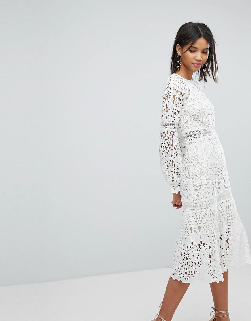 Elliatt Lace Midi Dress in White | Lyst