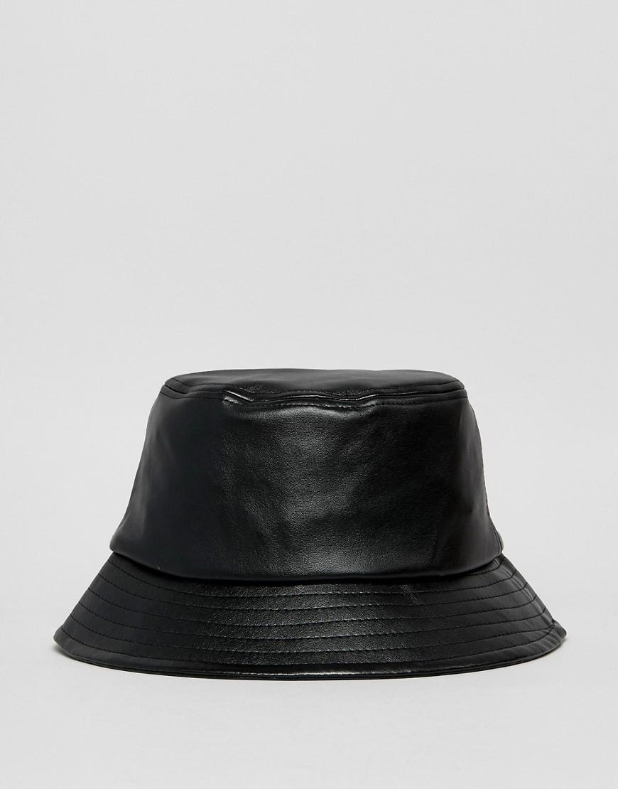 Cappello da pescatore in pelle sintetica PUStradivarius in Denim di colore  Nero | Lyst