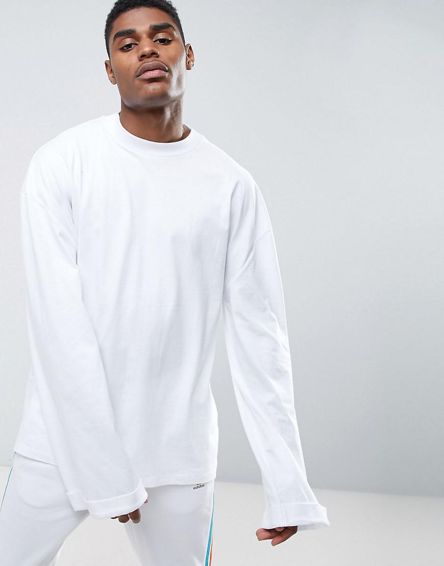 Vælg ankomst venskab ASOS Oversized T-shirt With Extreme Wide Super Long Sleeves In White for  Men | Lyst