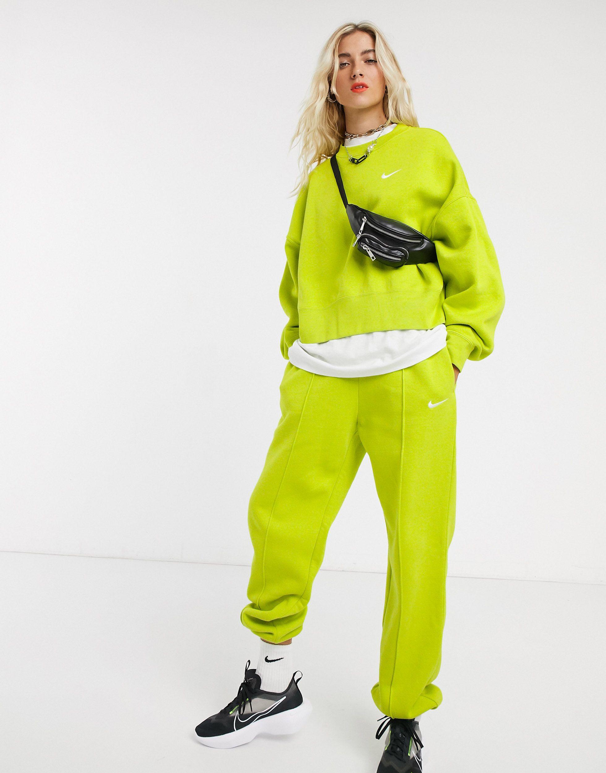 Nike Mini Swoosh Oversized Boxy Sweatshirt in Green | Lyst