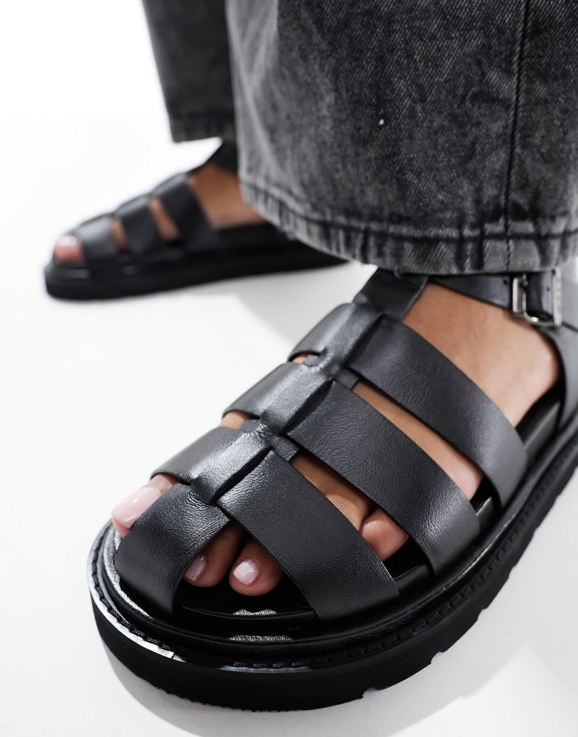 Walk London Budapest Fisherman Sandals in Black Lyst - Technical View