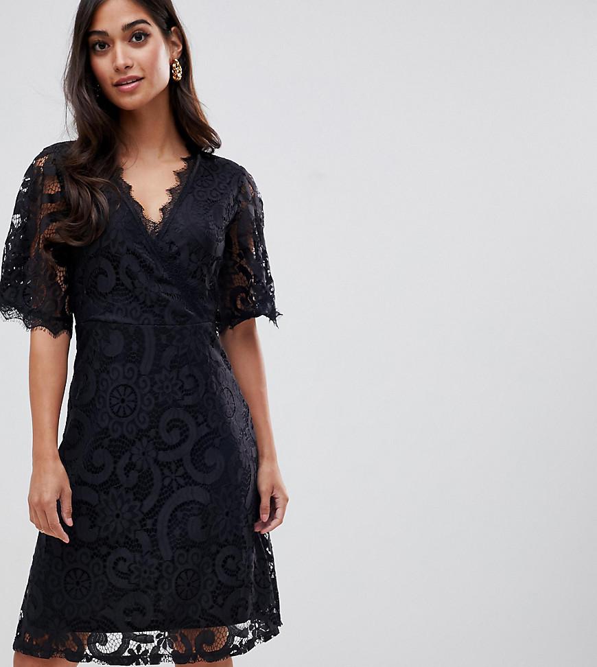 yumi lace dress