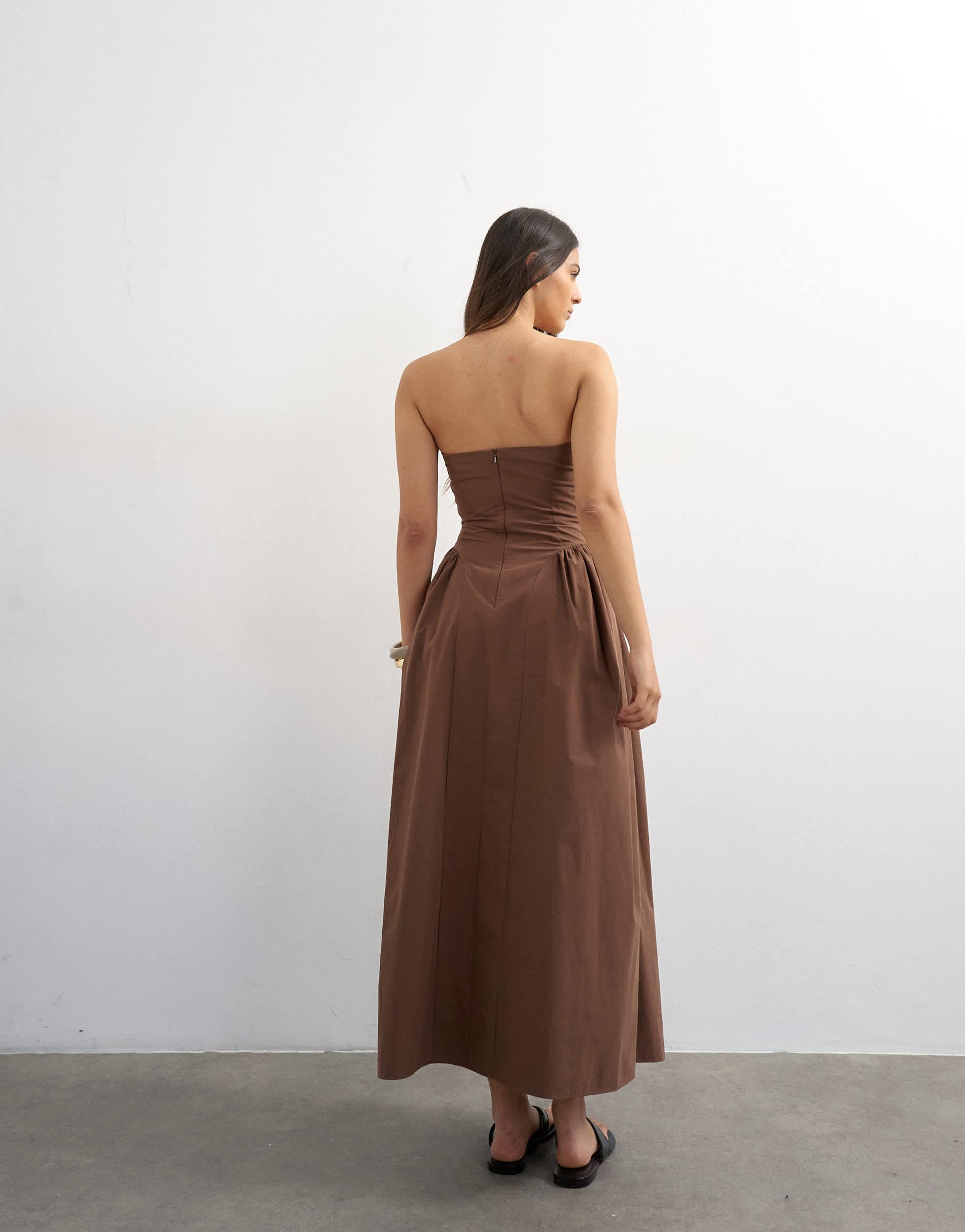 TOPSHOP Bandeau Cinch Waist Structured Maxi Dress in Brown