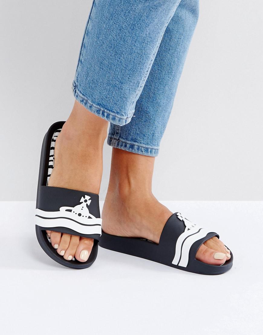 Melissa + Vivienne Westwood Anglomania Rubber Beach Slides in Black - Lyst