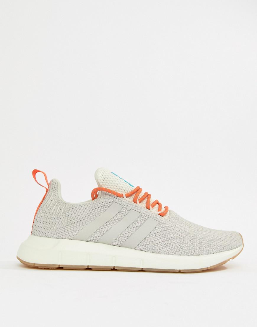 swift run summer shoes