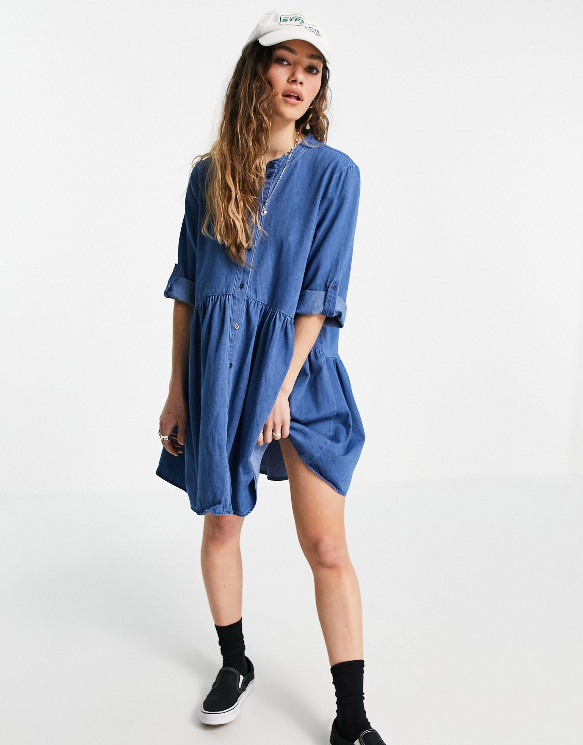 Vestito camicia corto di jeans con colletto serafino lavaggio chiaroONLY in  Denim di colore Blu | Lyst