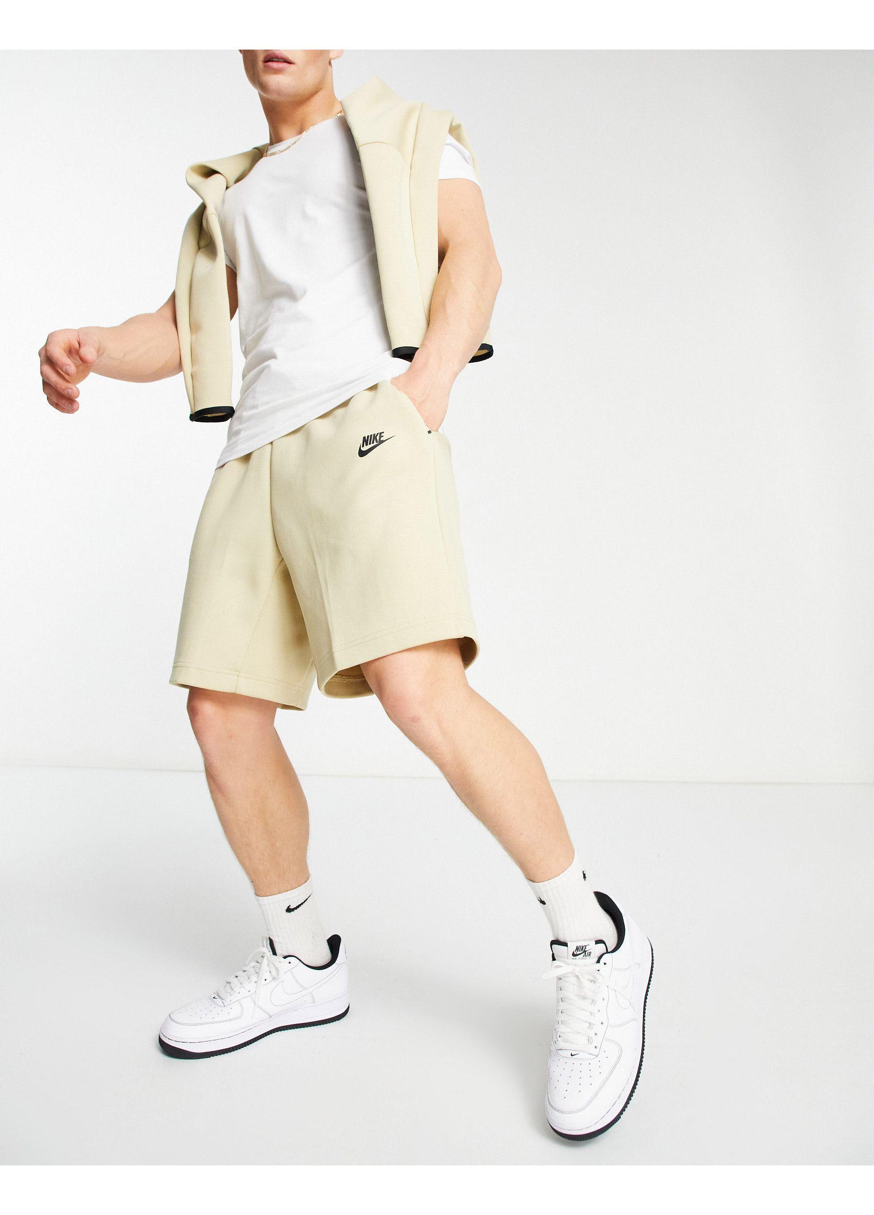 Nike Tech Fleece Shorts in Sand 