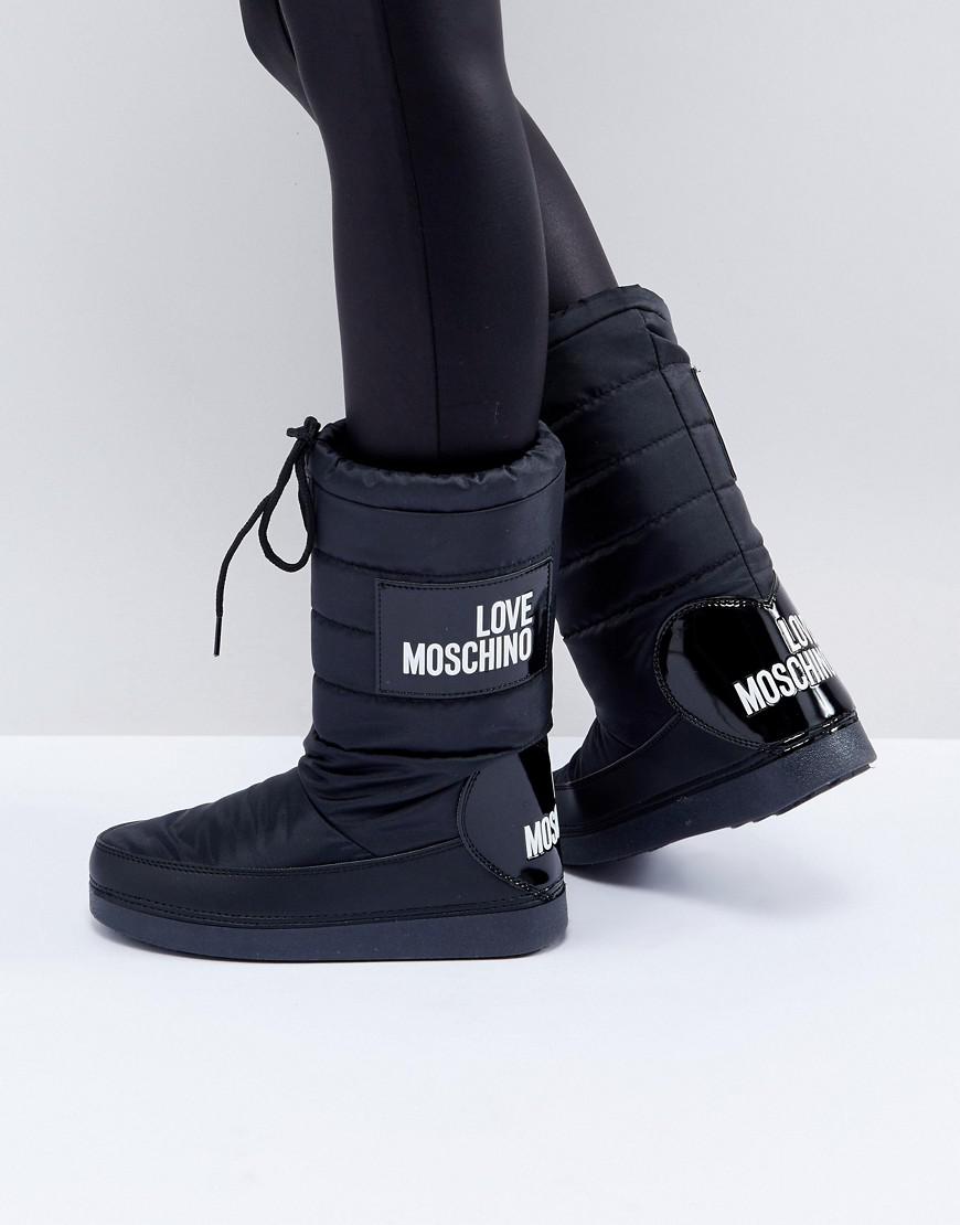 bottes de neige love moschino