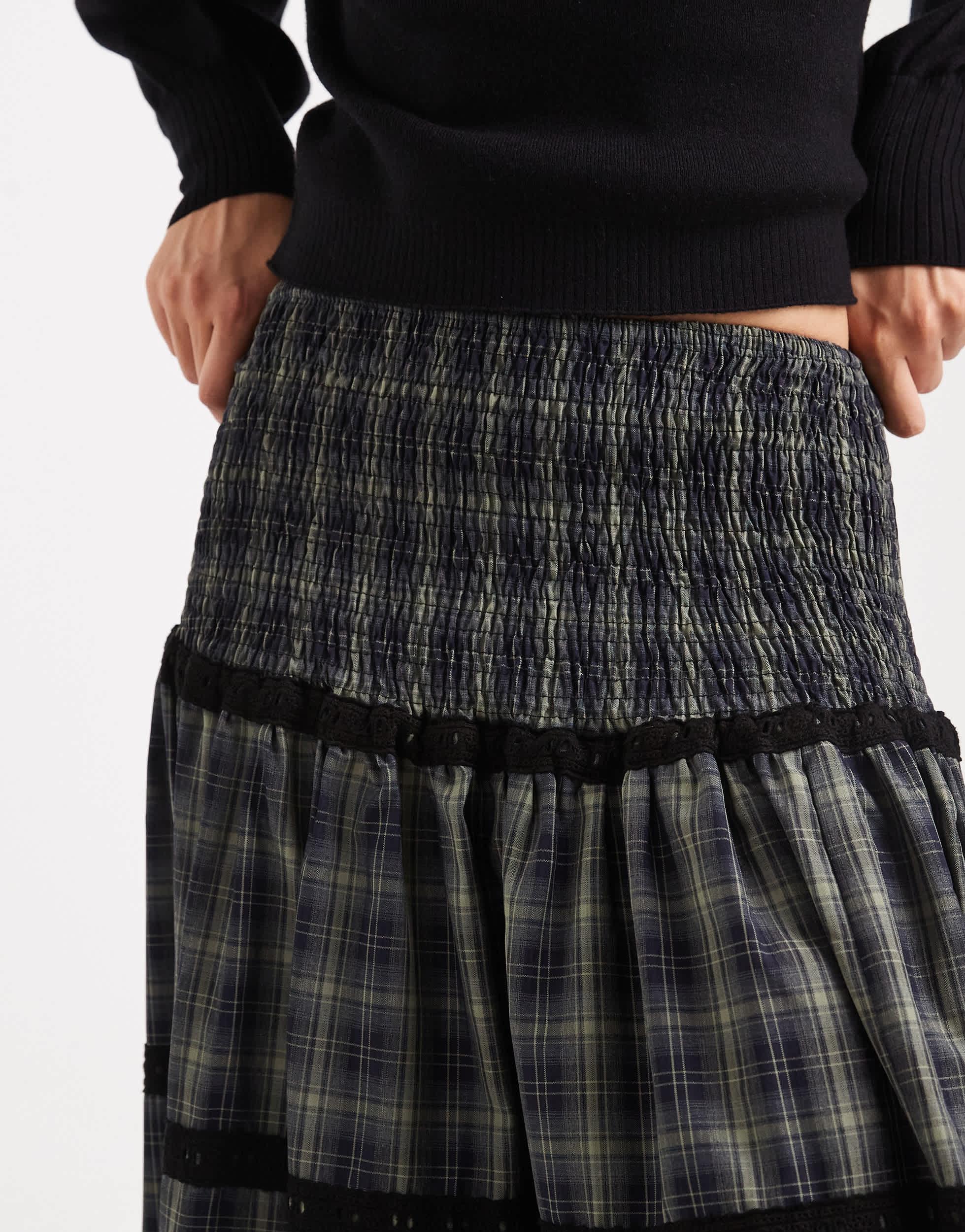 Jupe Mini Ceinturée Daisy Street | Urban Outfitters Canada