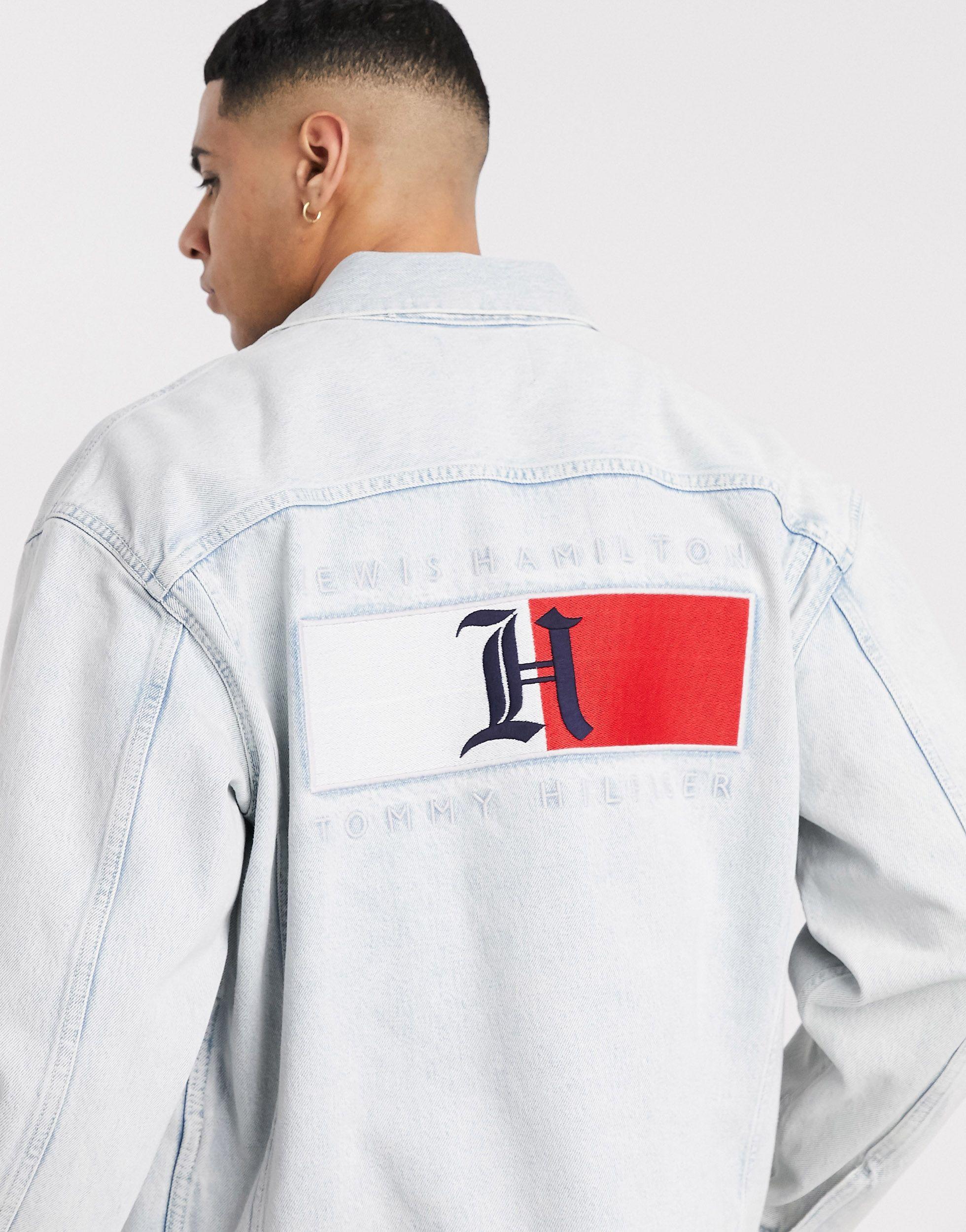 Tommy Hilfiger X Lewis Hamilton - Gebleekt Denim Truckerjack in het Blauw  voor heren | Lyst NL