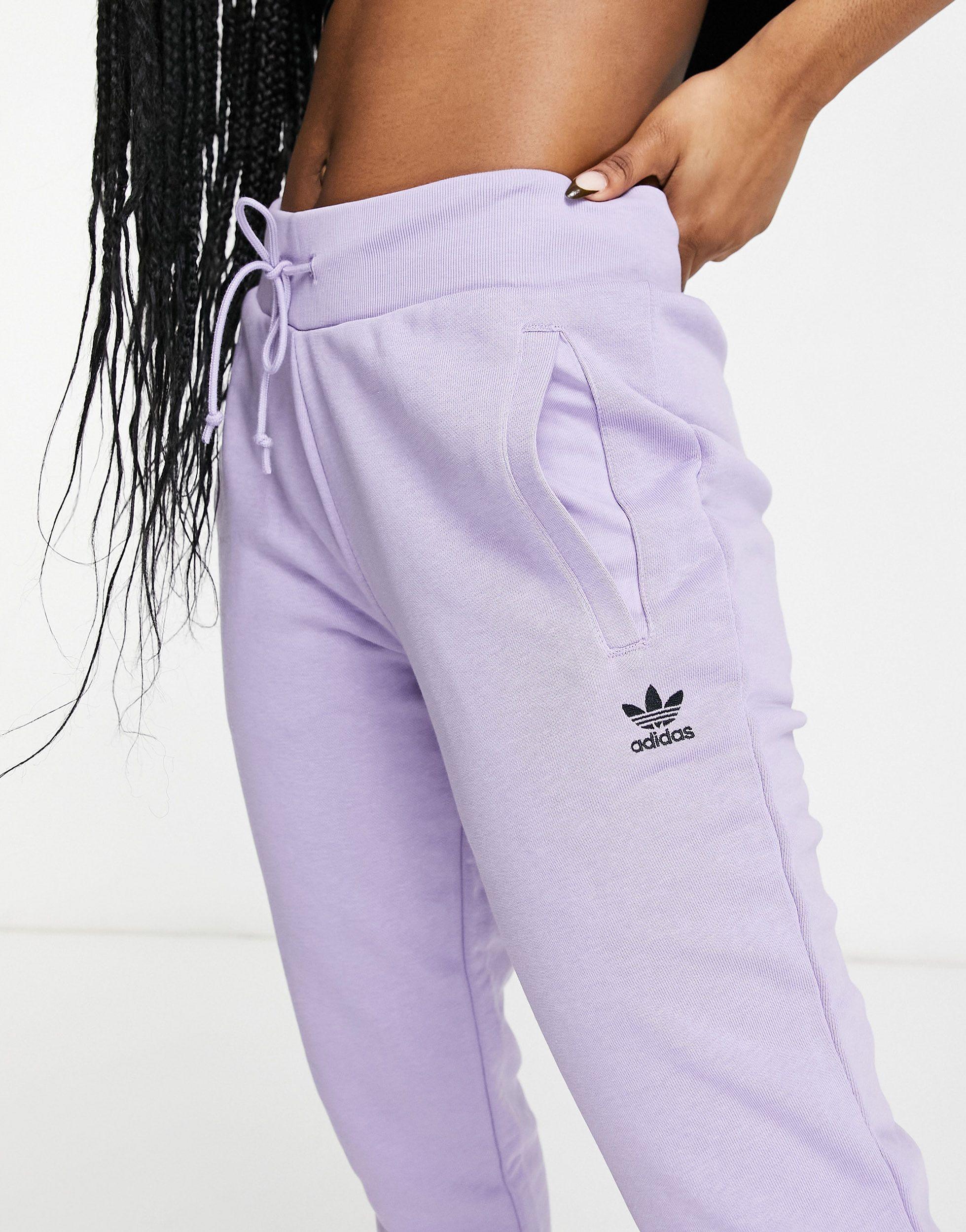 adidas Originals Trefoil Essentials - joggingbroek Met Boorden En Logo in  het Paars - Lyst