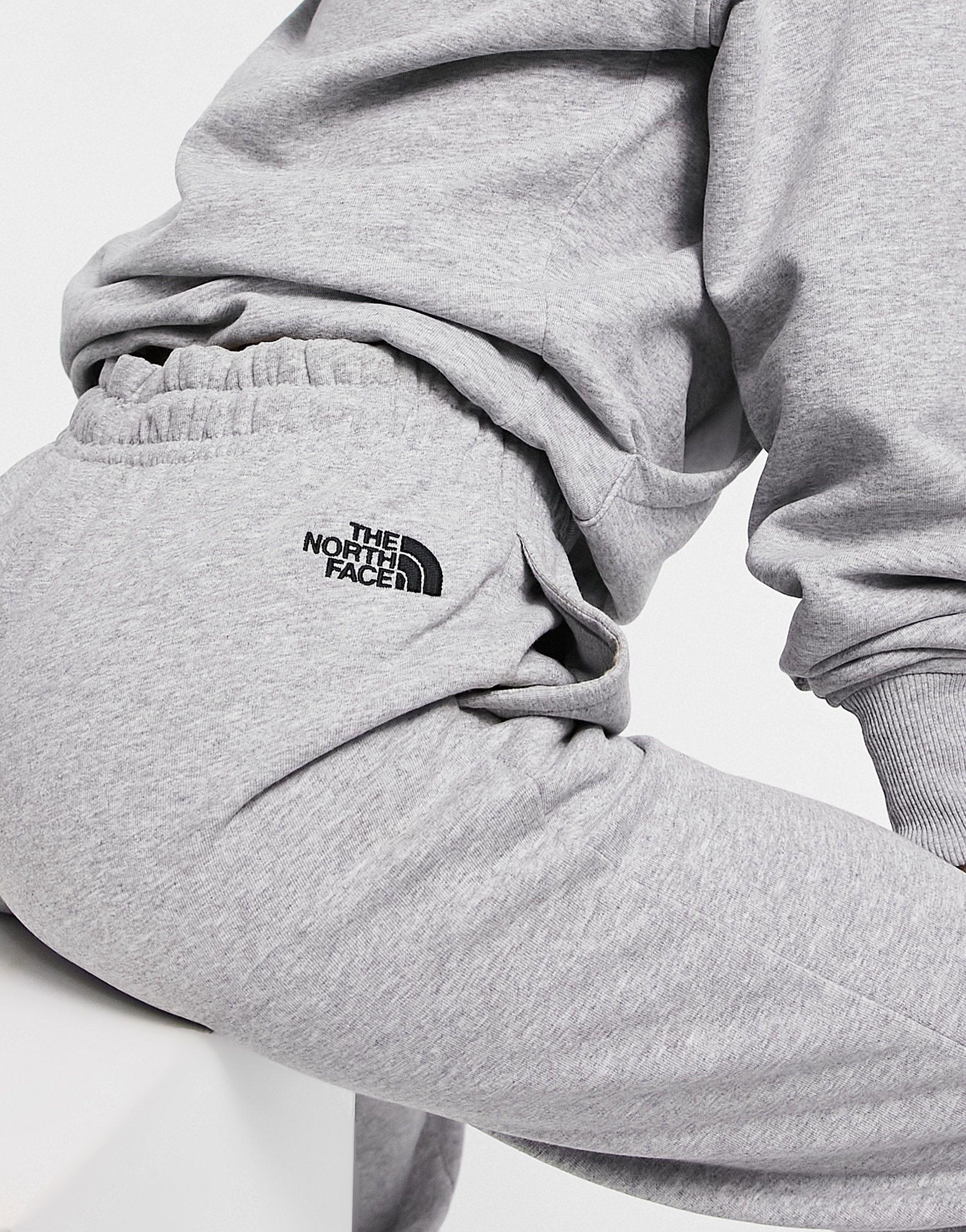 The North Face Oversized Essential jogger in Grey (Gray) | Lyst