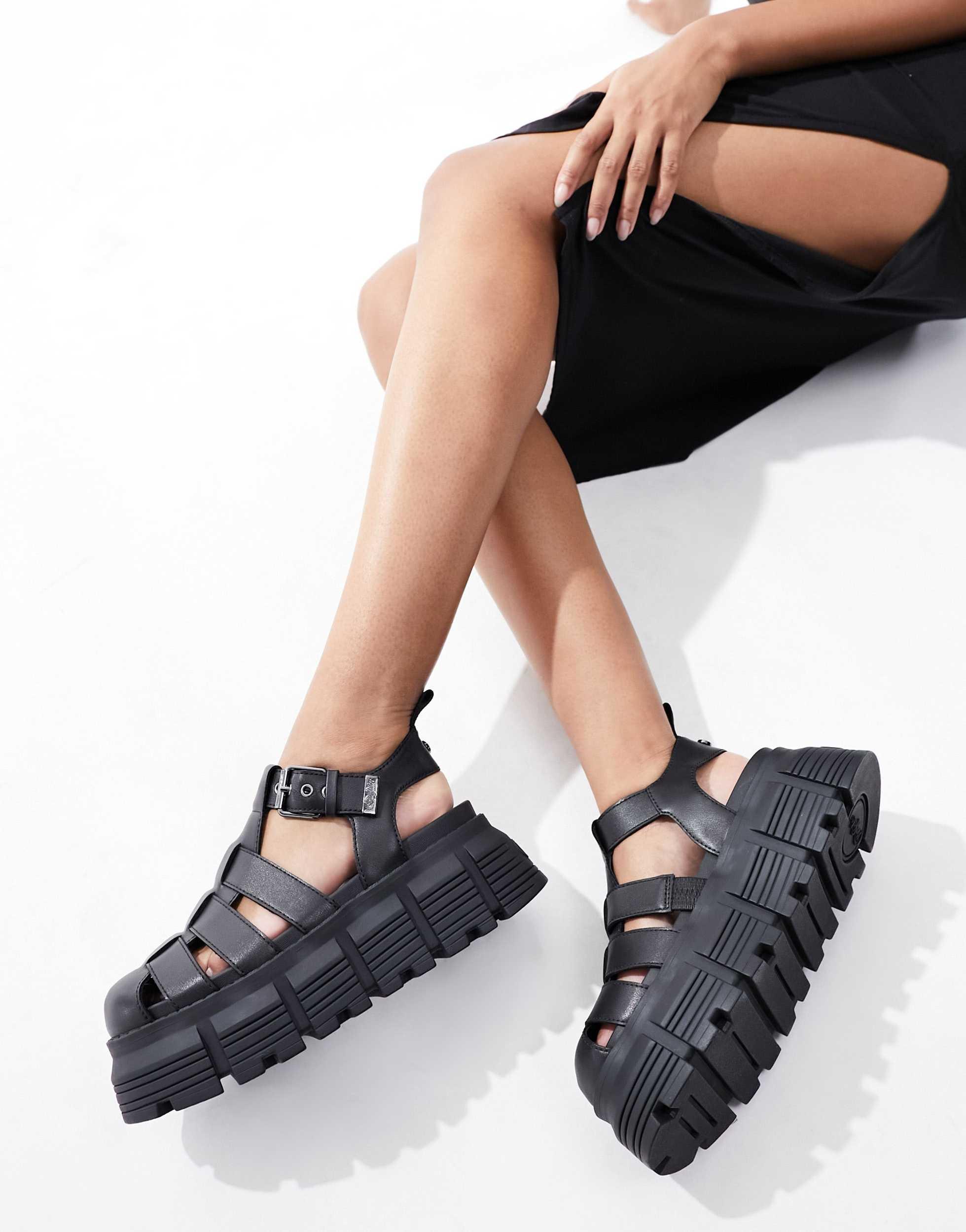 Buffalo Ava Fisher Flat Sandals in Black | Lyst Australia