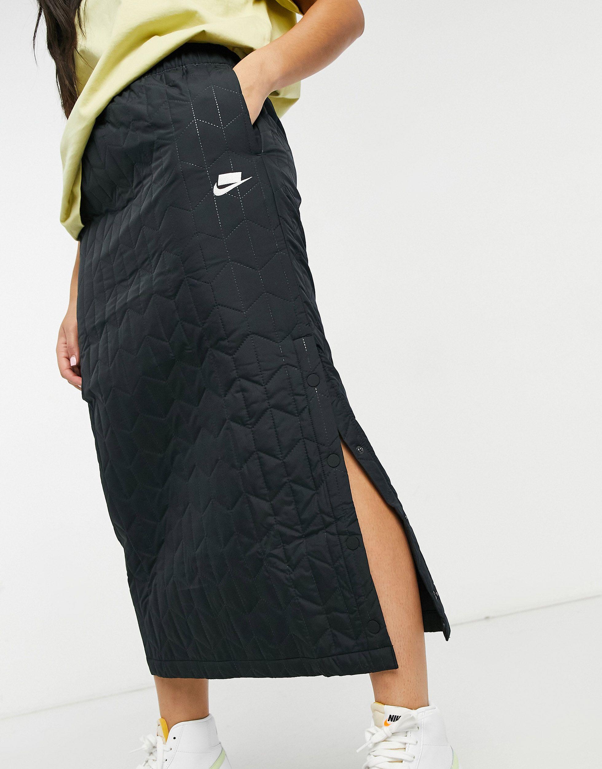 Nike Quilted Long Skirt in Black | Lyst