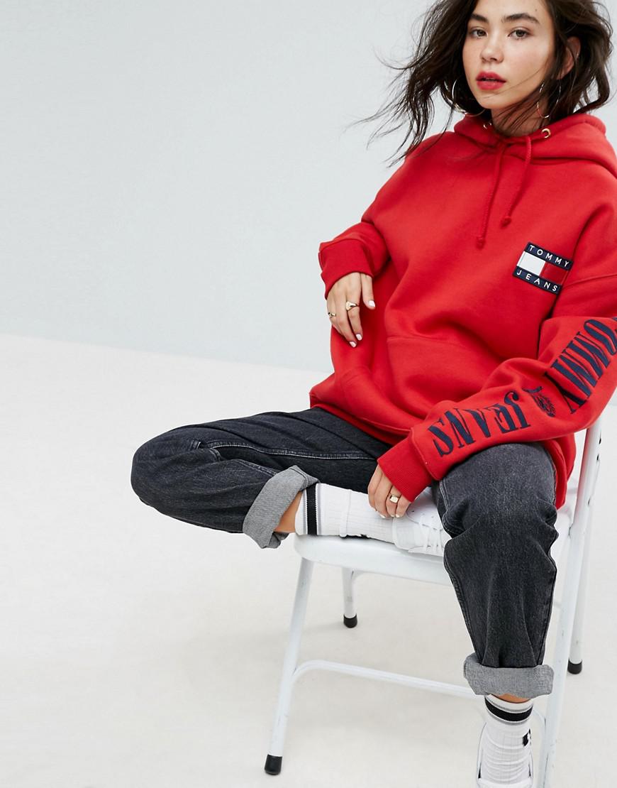 Tommy Hilfiger Tommy Jeans 90s Capsule Logo Hoodie in Red | Lyst Canada