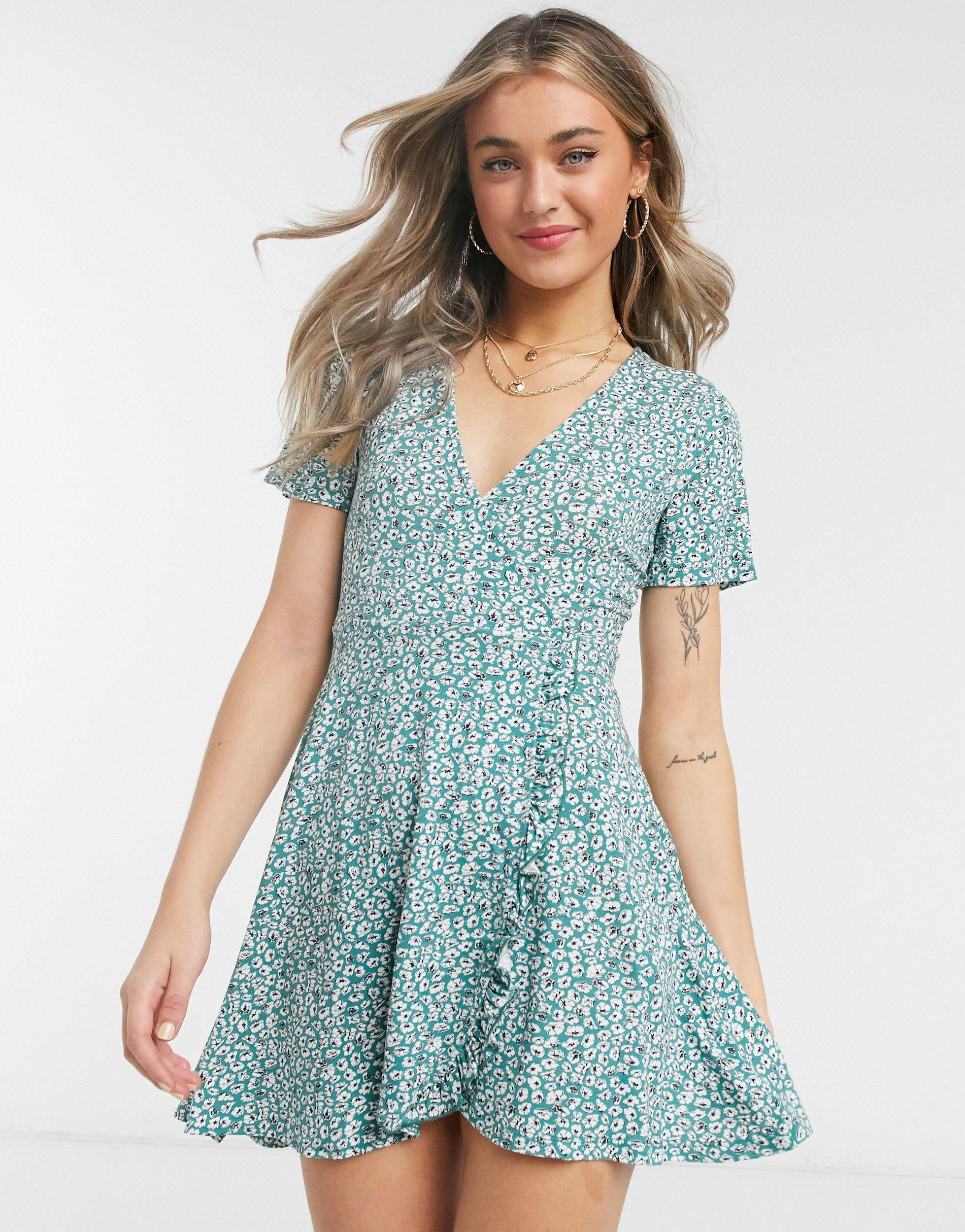 Pull\u0026Bear Frill Edge Wrap Dress in 
