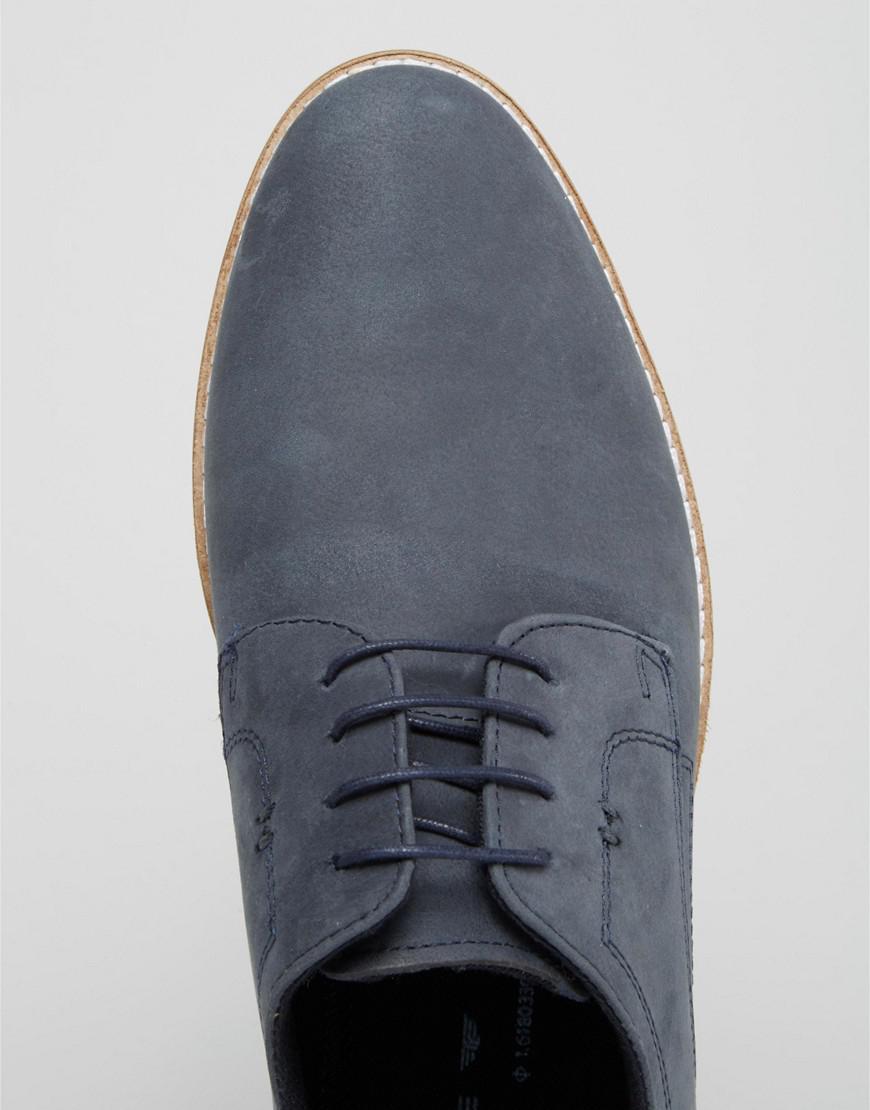 red tape blue shoes