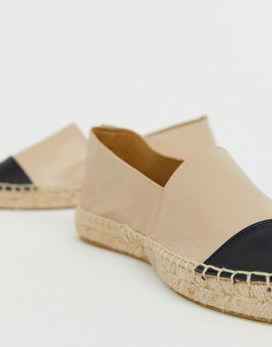 Office Lucky Beige Leather Flat Espadrilles With Black Toe Posts