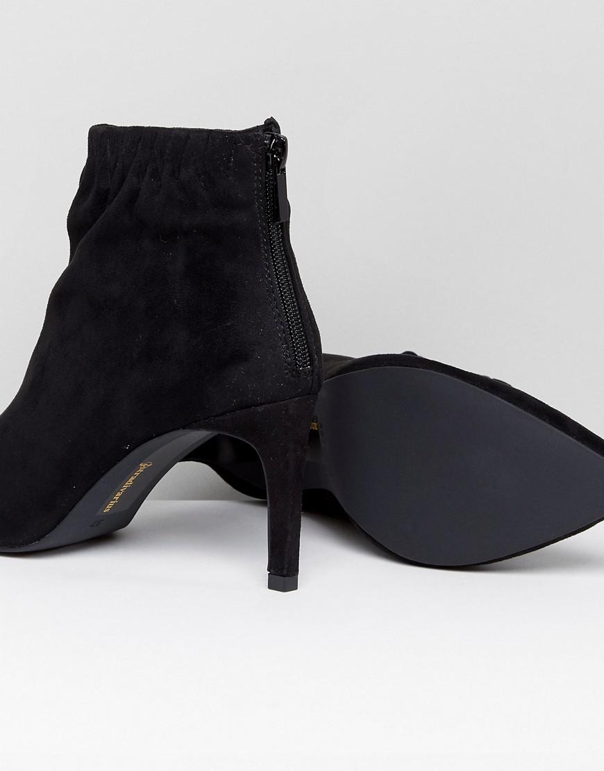 stradivarius mid heel boots in black