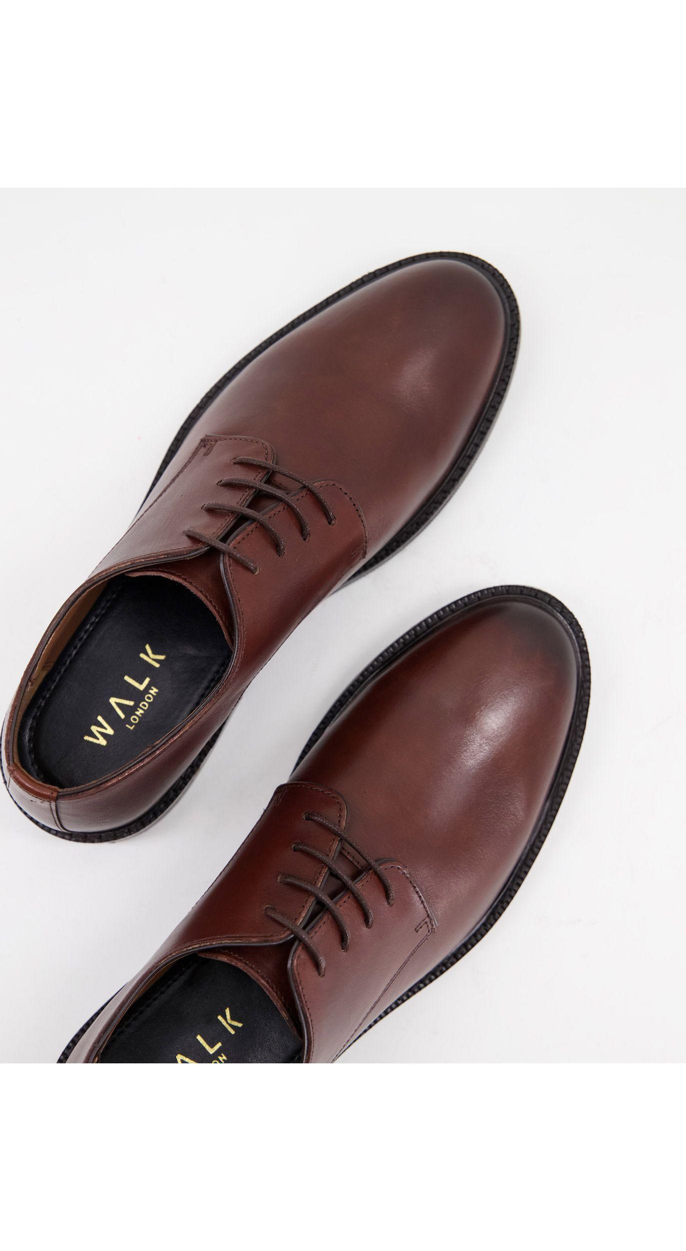 Walk London Oliver Derby Shoes in Brown 