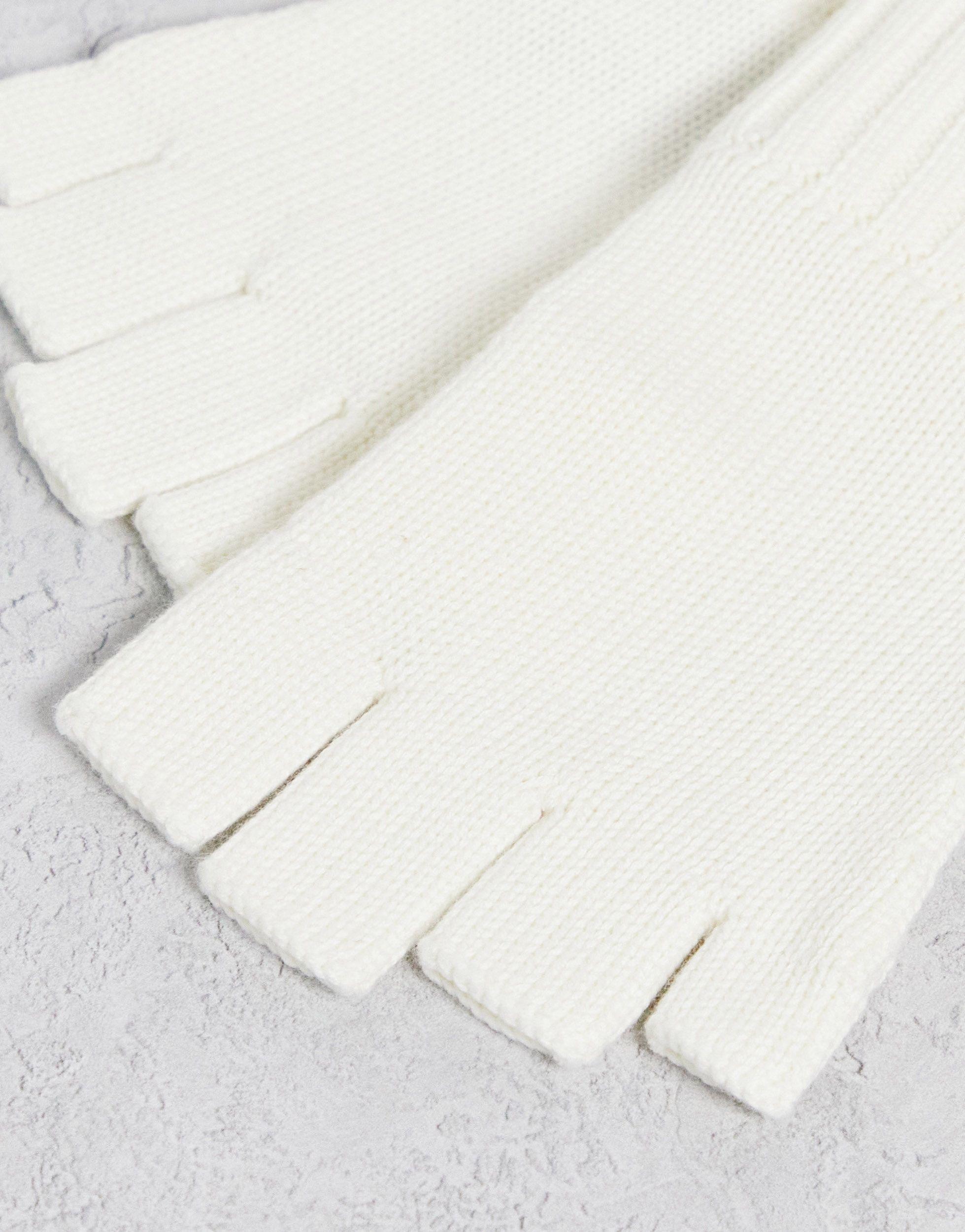 Fred Perry Fingerless Gloves in White | Lyst UK