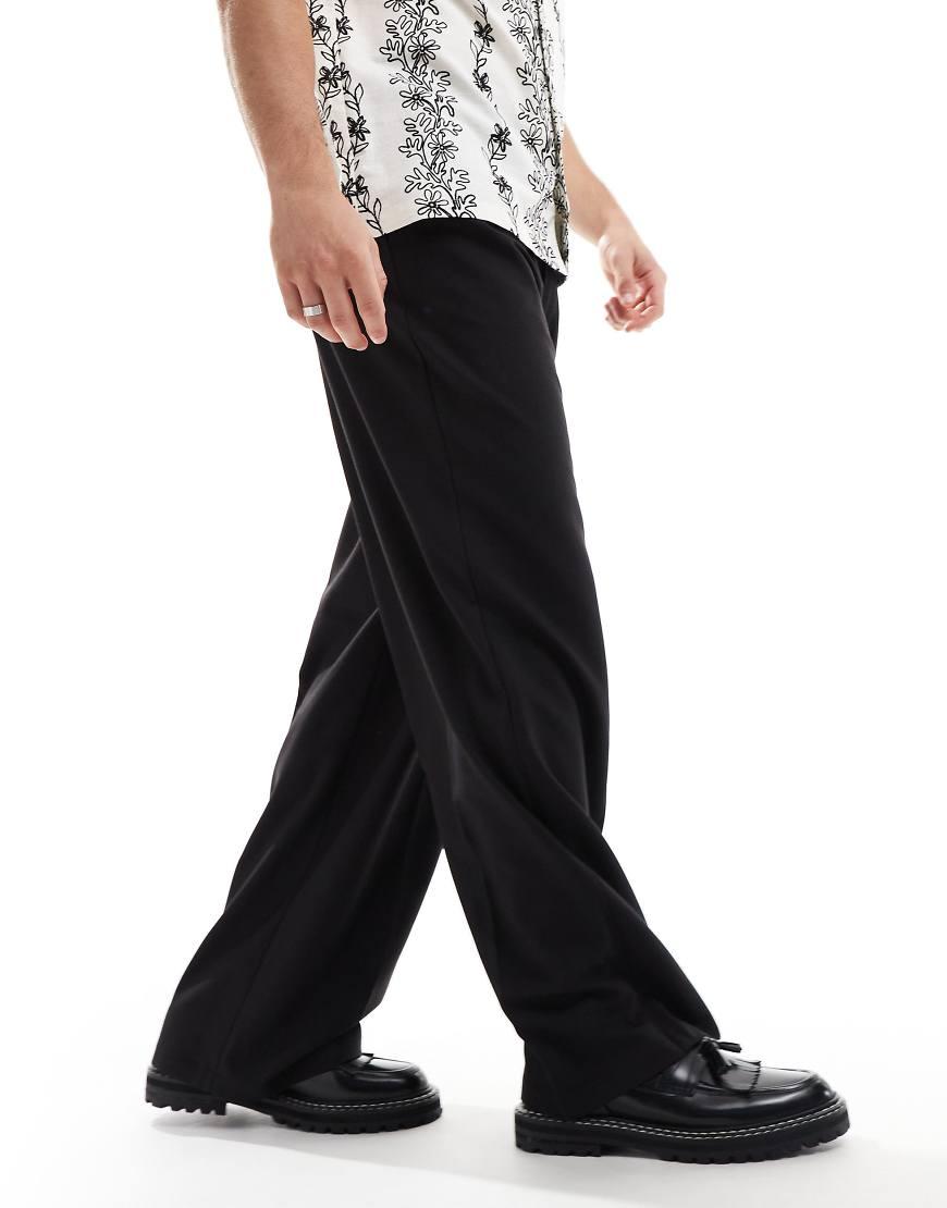 Collusion Relaxed Wide Leg Tailored Trousers in Black for Men