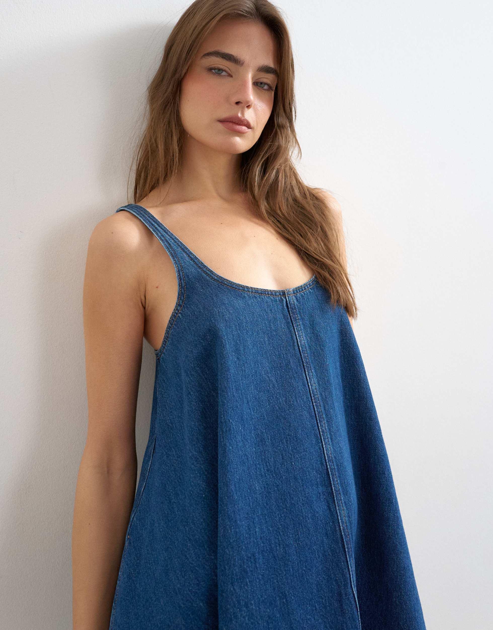 TOPSHOP Denim Circle Pinny Dress in Blue