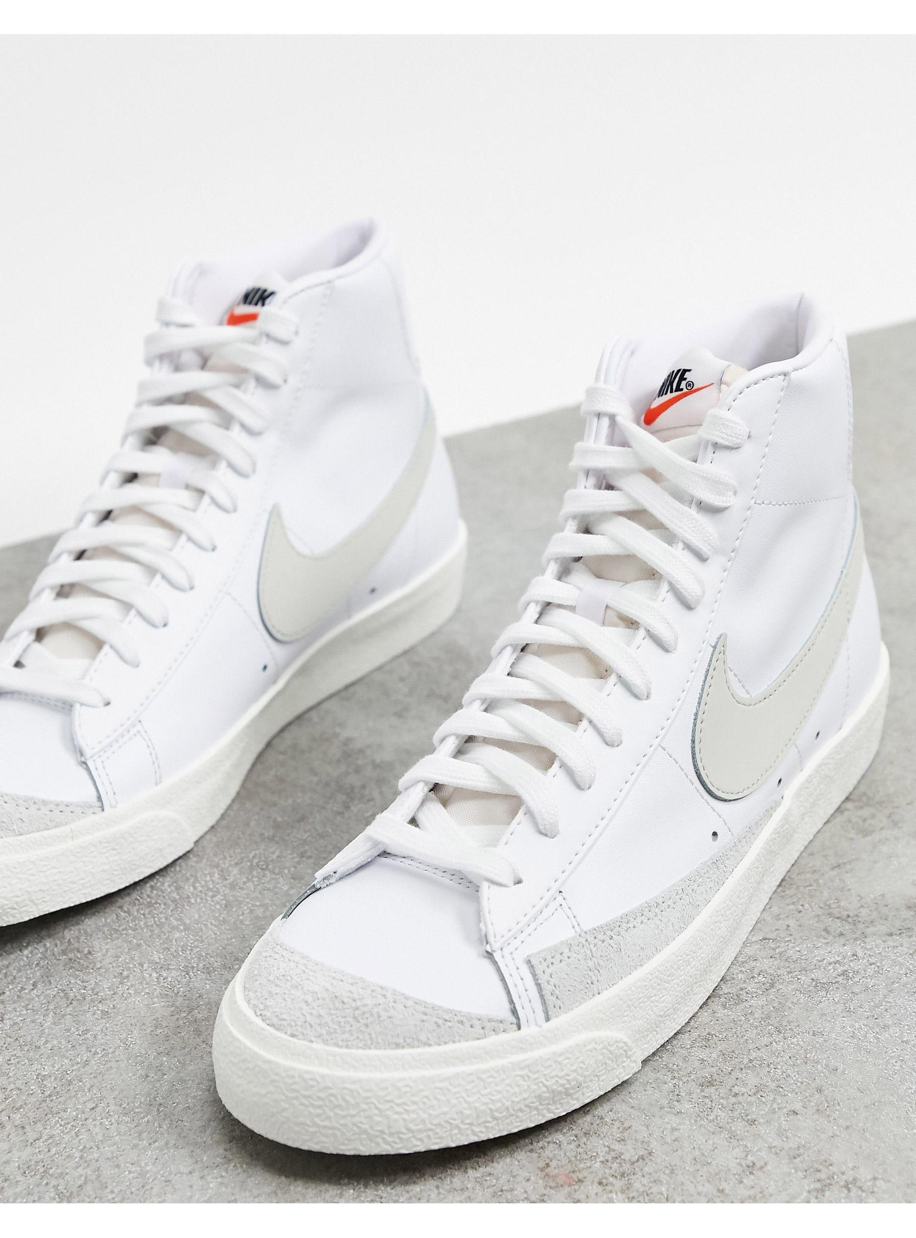 Zapatillas abotinadas en blanco/hueso claro blazer mid '77 Nike de Caucho  de color Blanco para hombre | Lyst