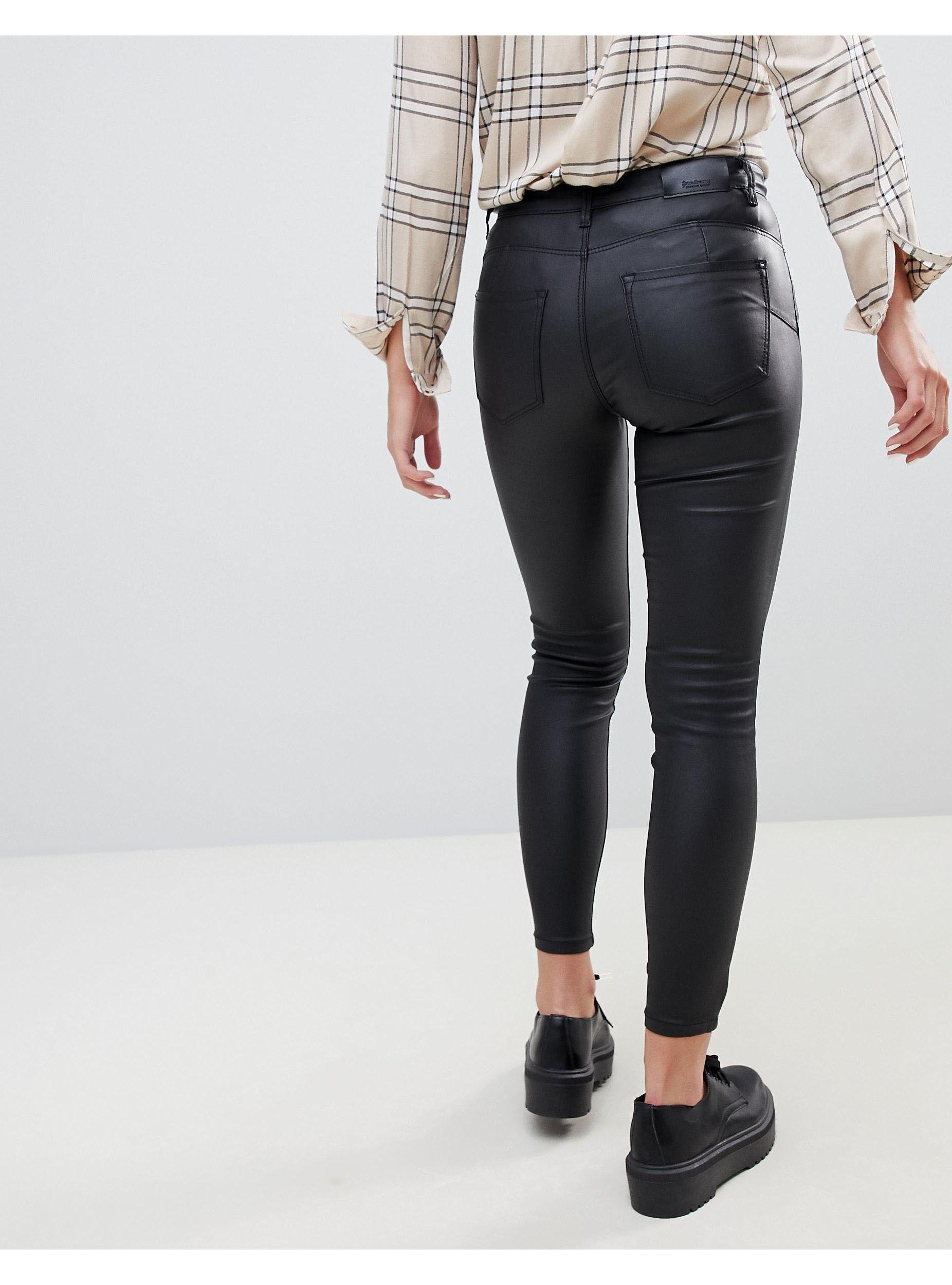 Vaqueros revestidos push-up Stradivarius de Denim de color Negro | Lyst