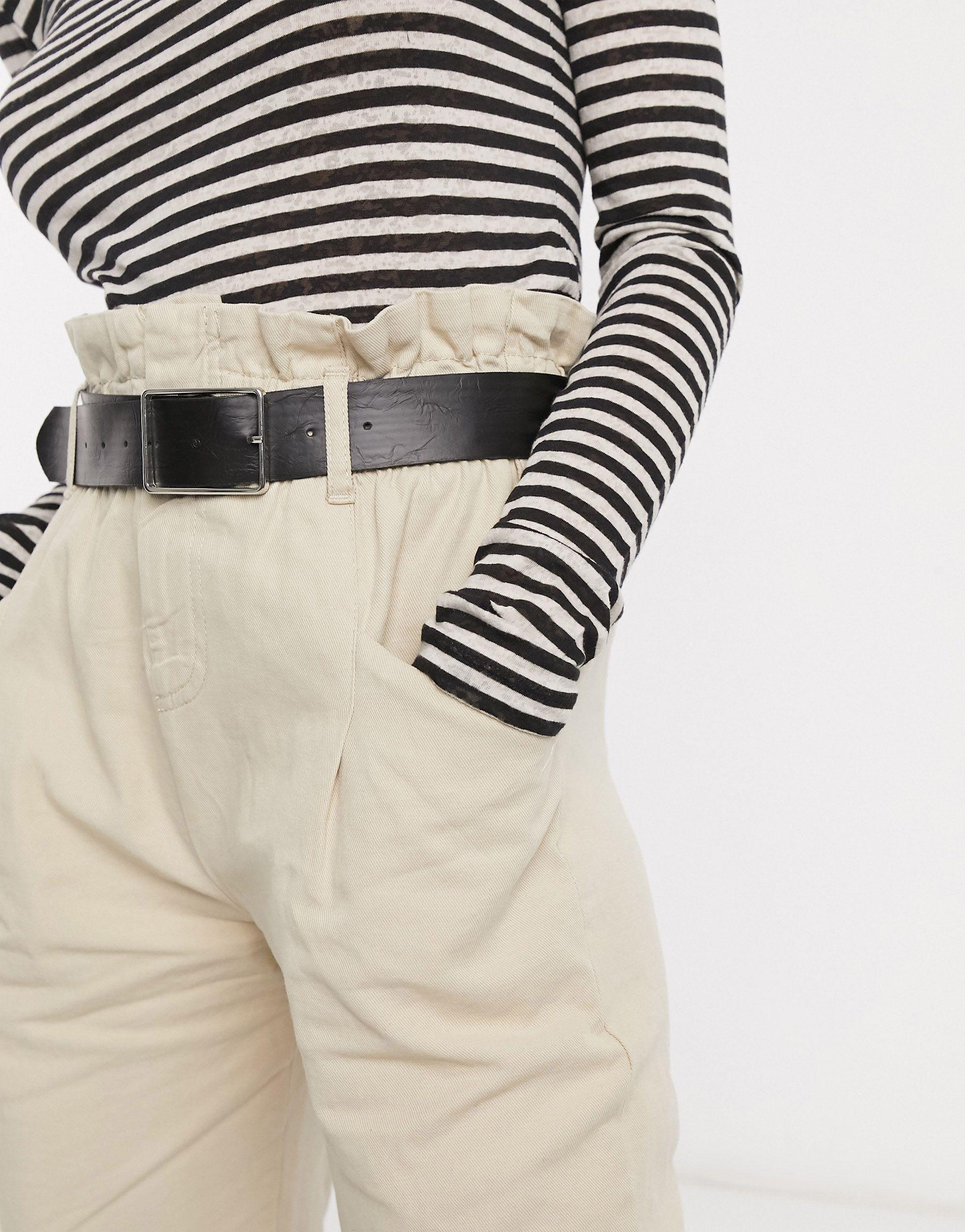 Bershka Relaxed Paperbag Pants With Belt in Natural | Lyst
